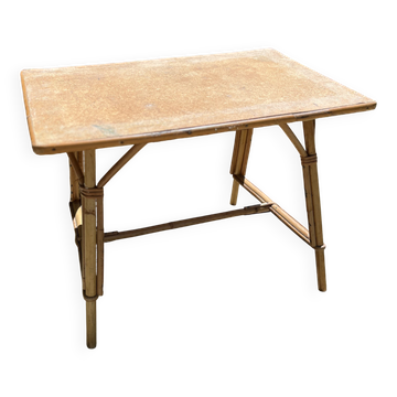 Table basse en rotin