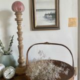 Basket with handle
