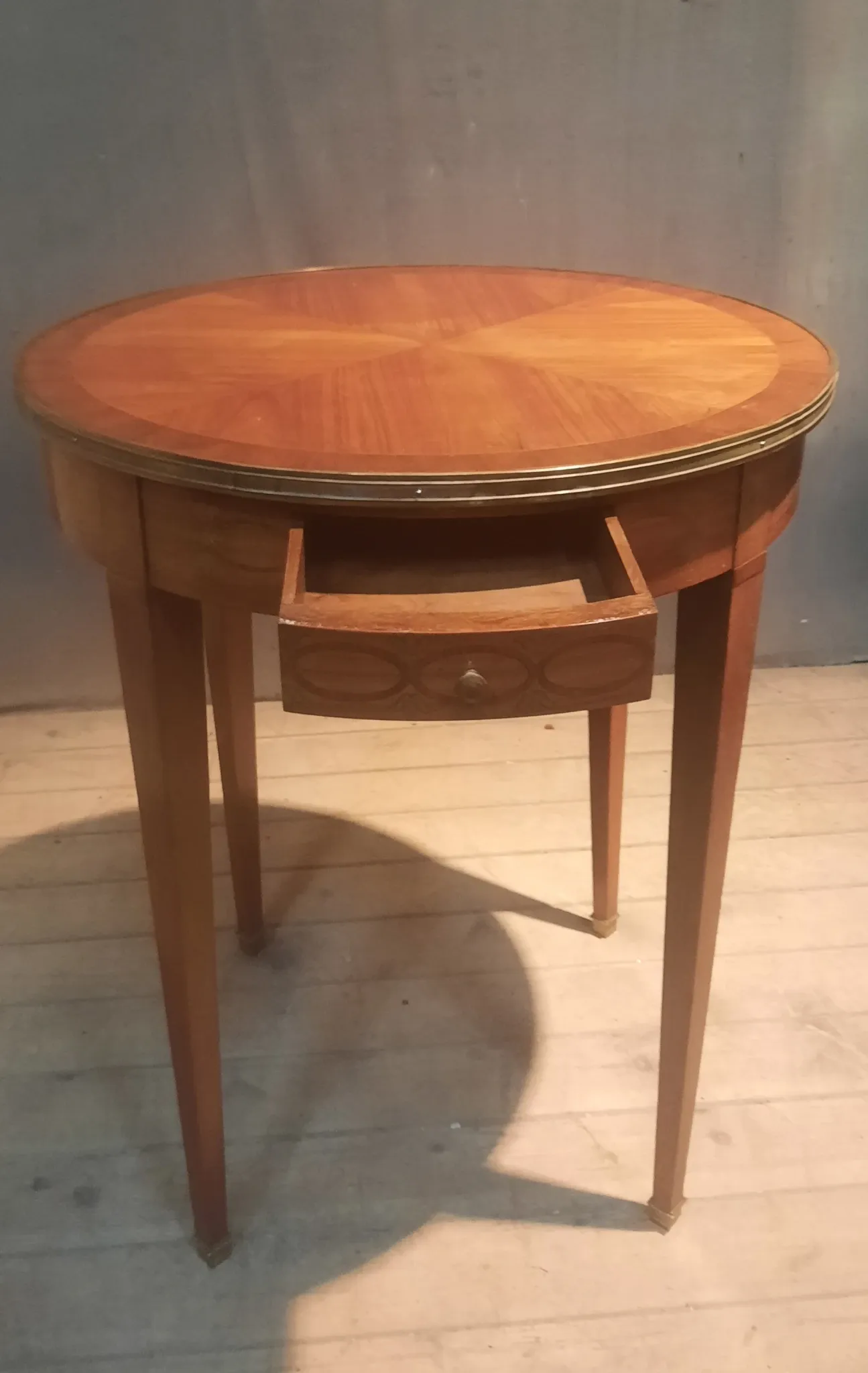 Marquetry guéridon in Louis XVI style