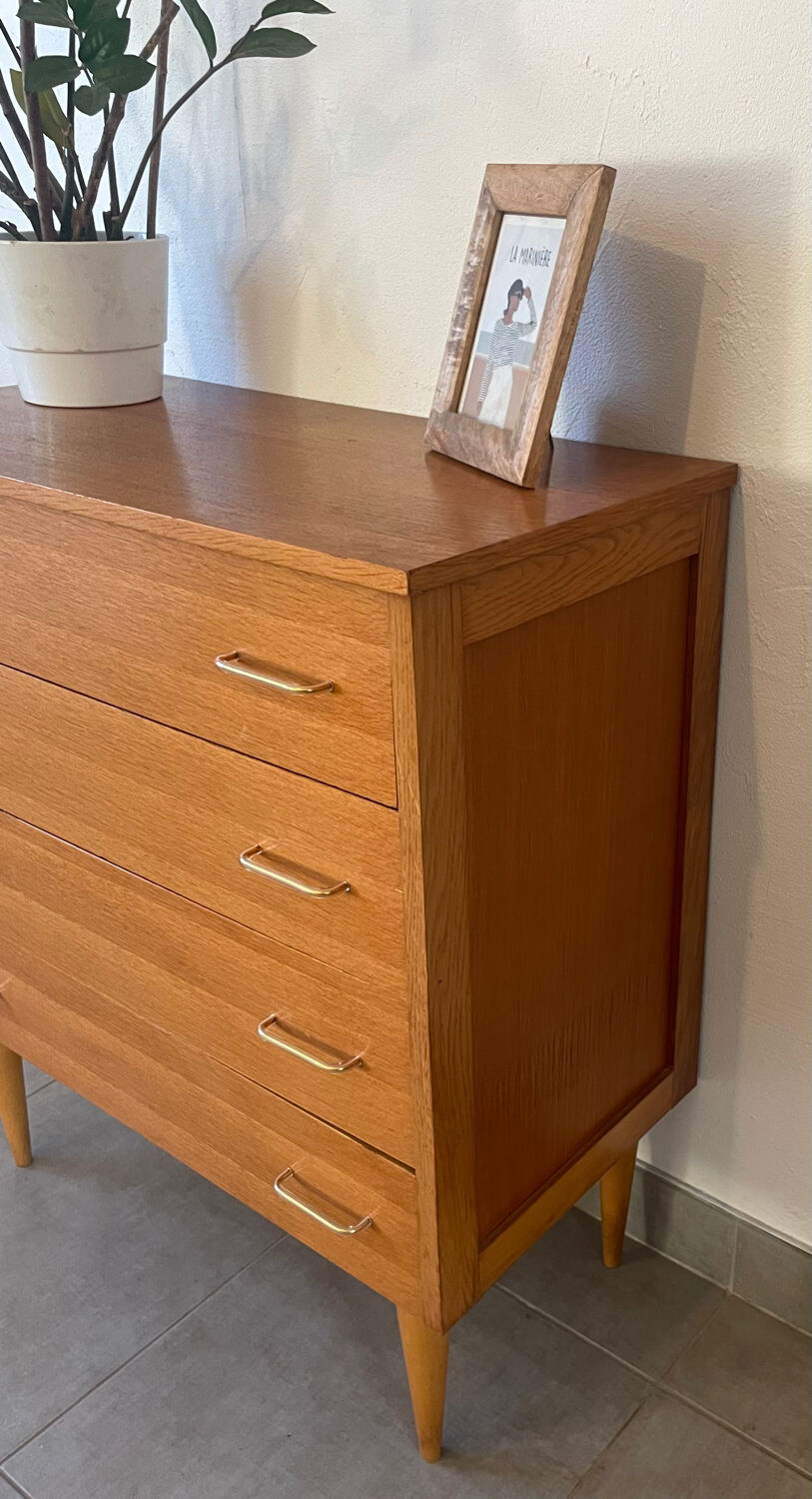Vintage oak chest of drawers from the 1960s