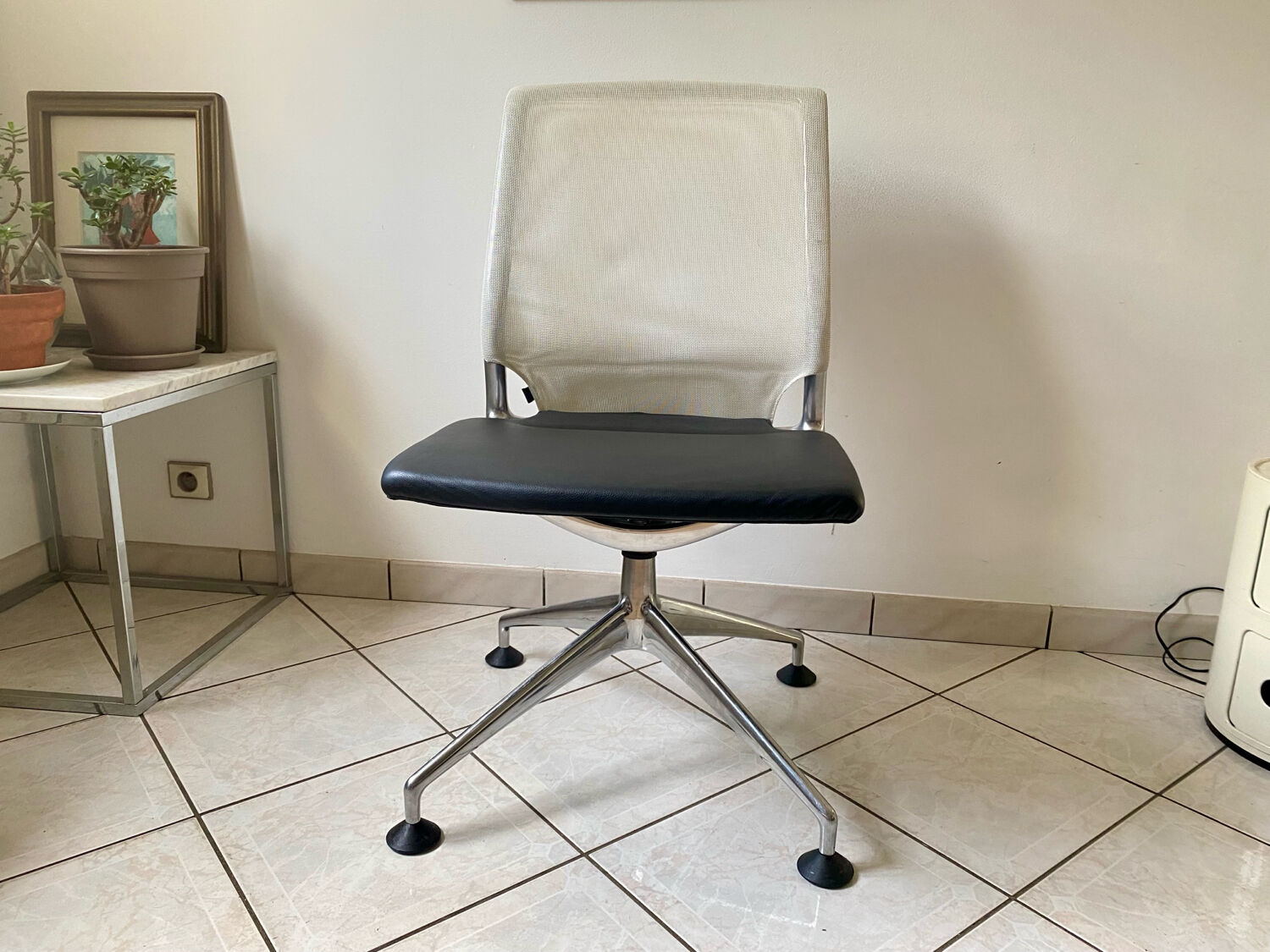 Meda office chair, Vitra edition, designed by Alberto Meda.