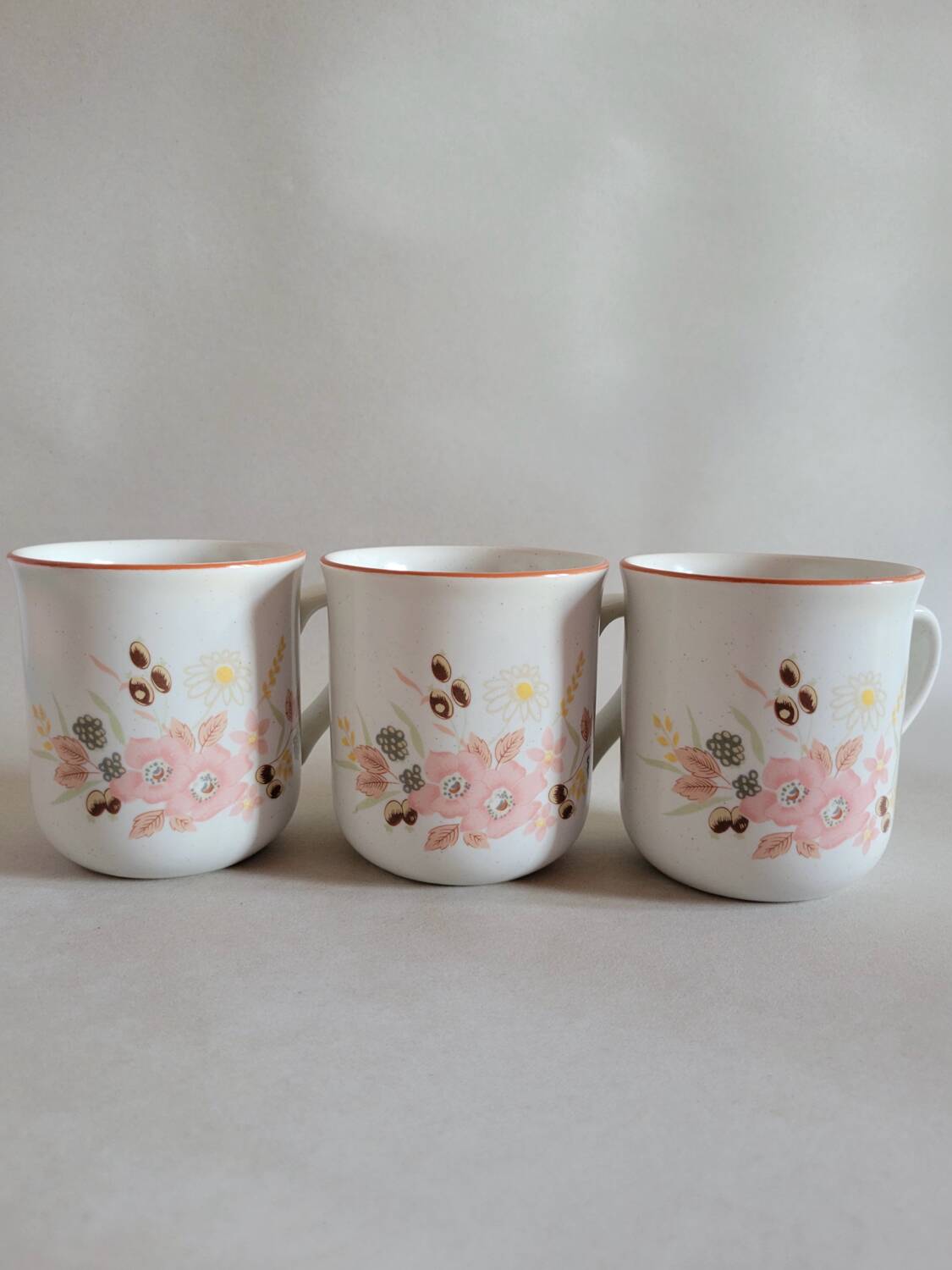 Flowery mugs