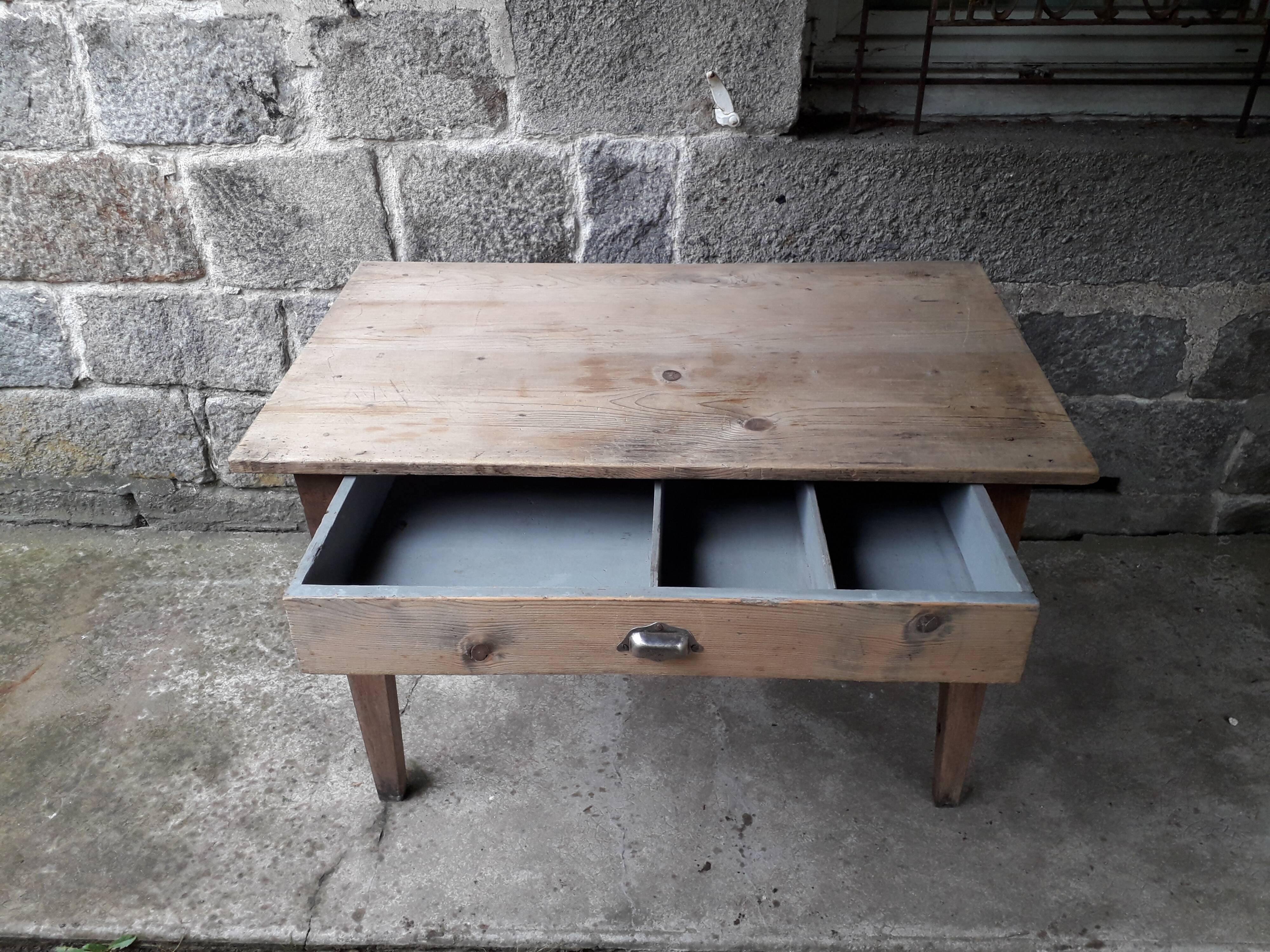Rustic farmhouse table 115 cm