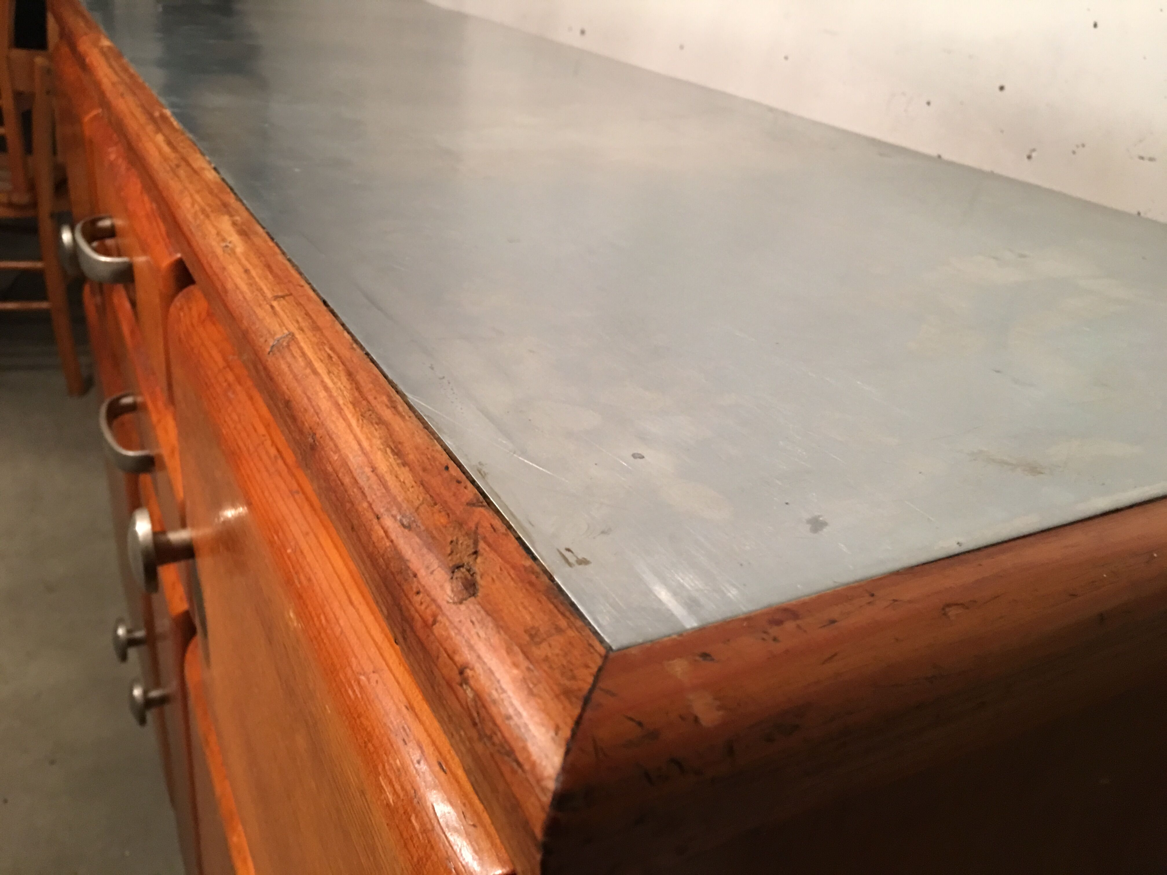 Buffet mado zinc 50 years