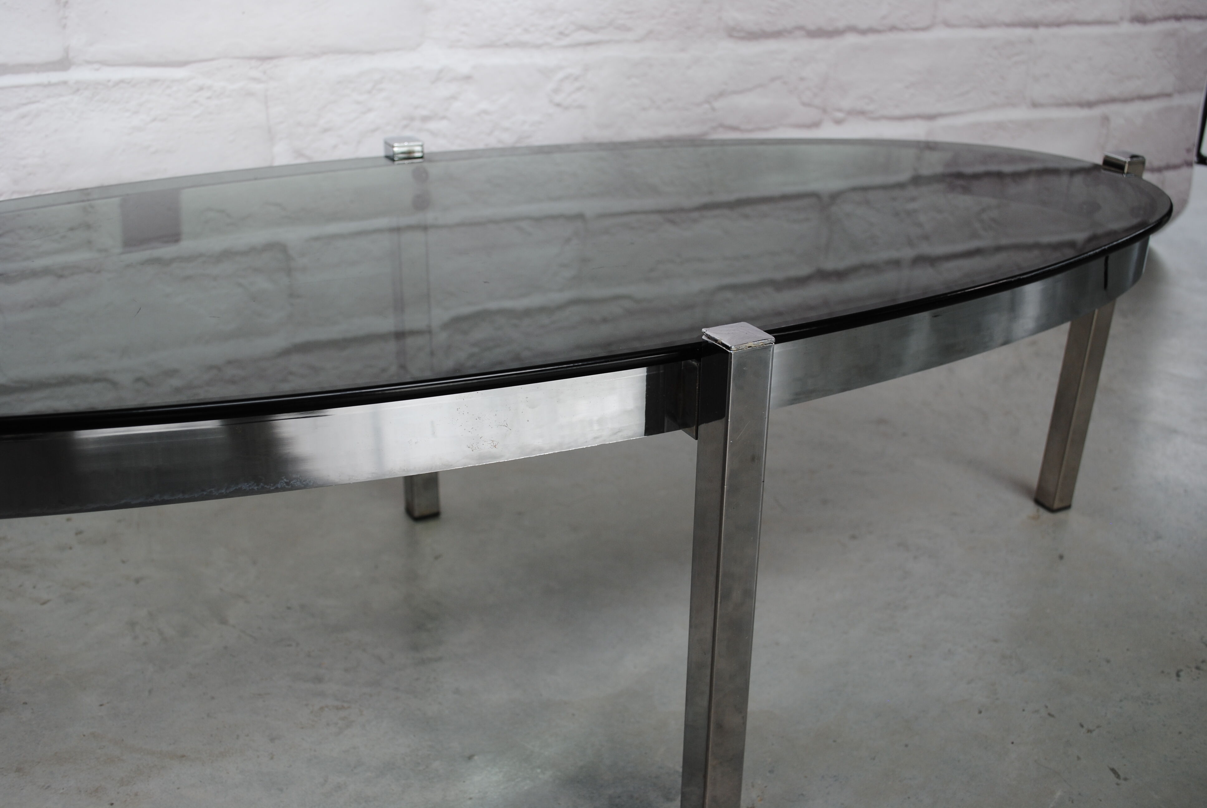 Table basse ovale 1970