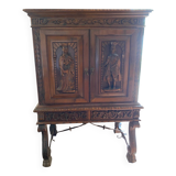 Argentier en bois style renaissance espagnole