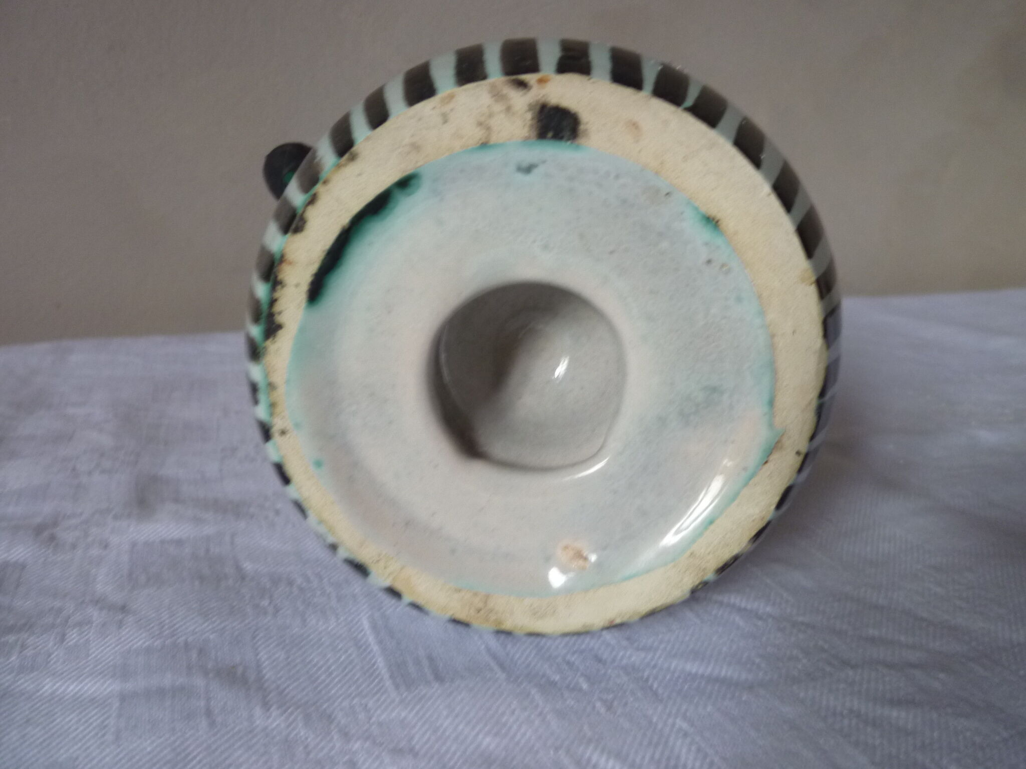 Ceramic candleholder