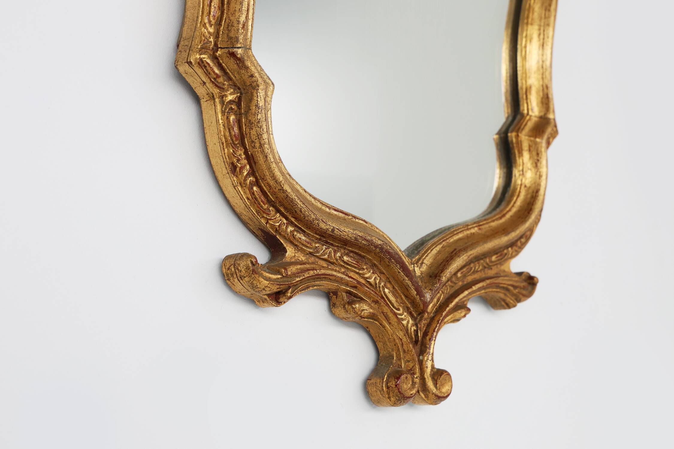 French rococo-baroque style Mirror in wood with gilded frame