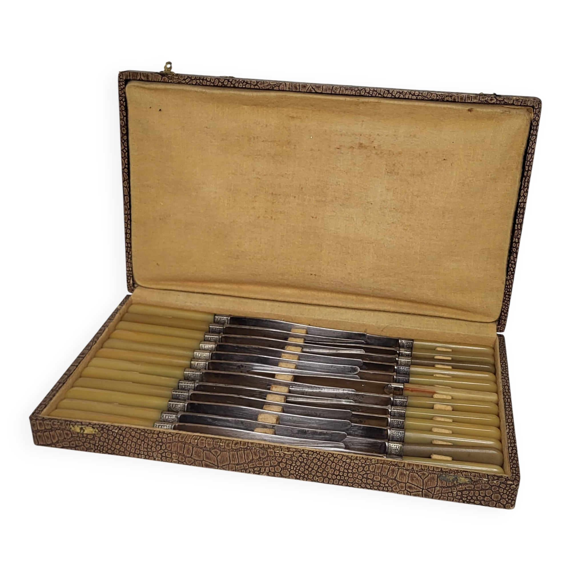 24 Art Deco Bakelite Handle Knives