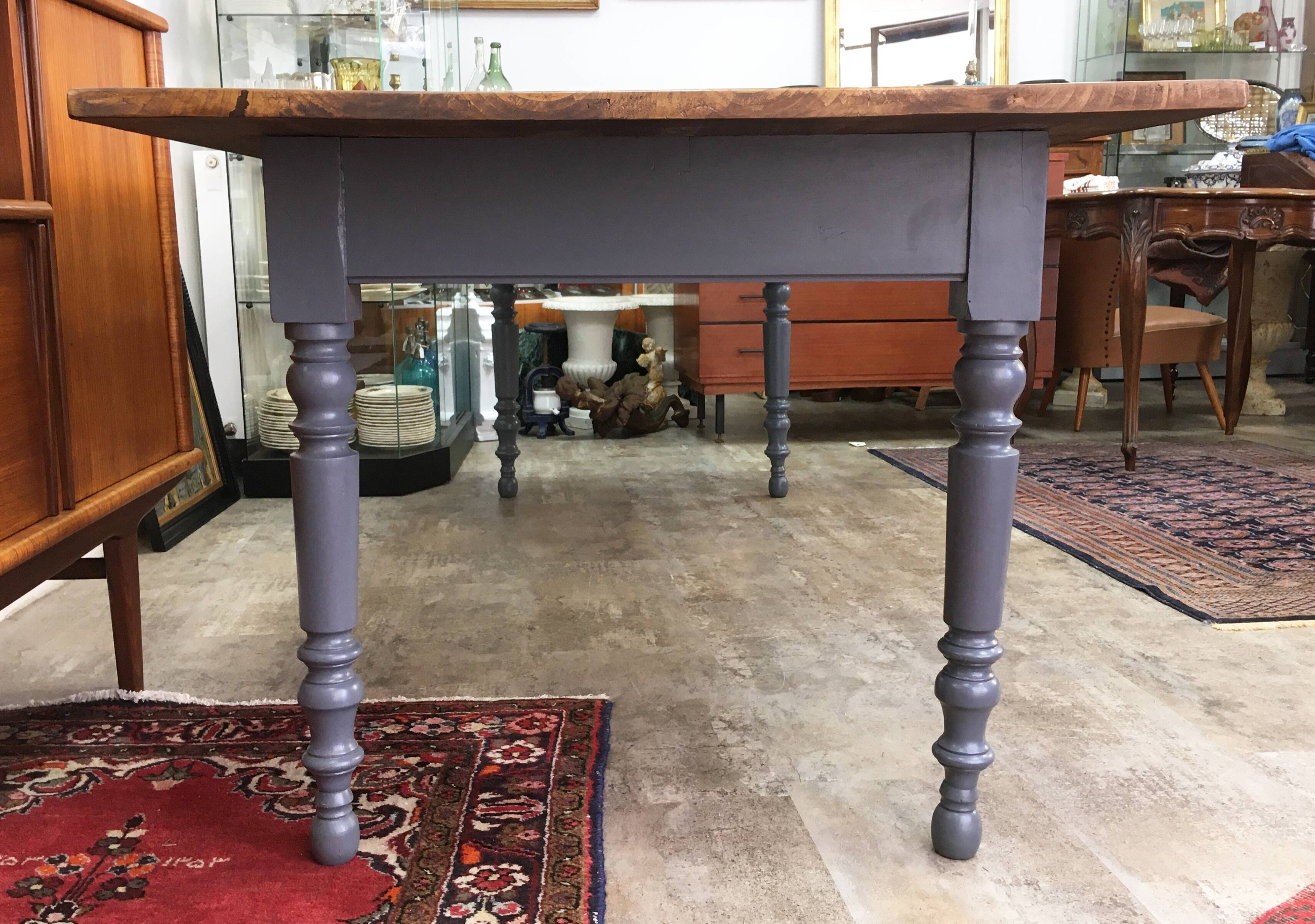 Large farm table 2m50 turned foot painted and waxed tray