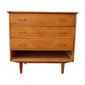 Vintage chest of drwers