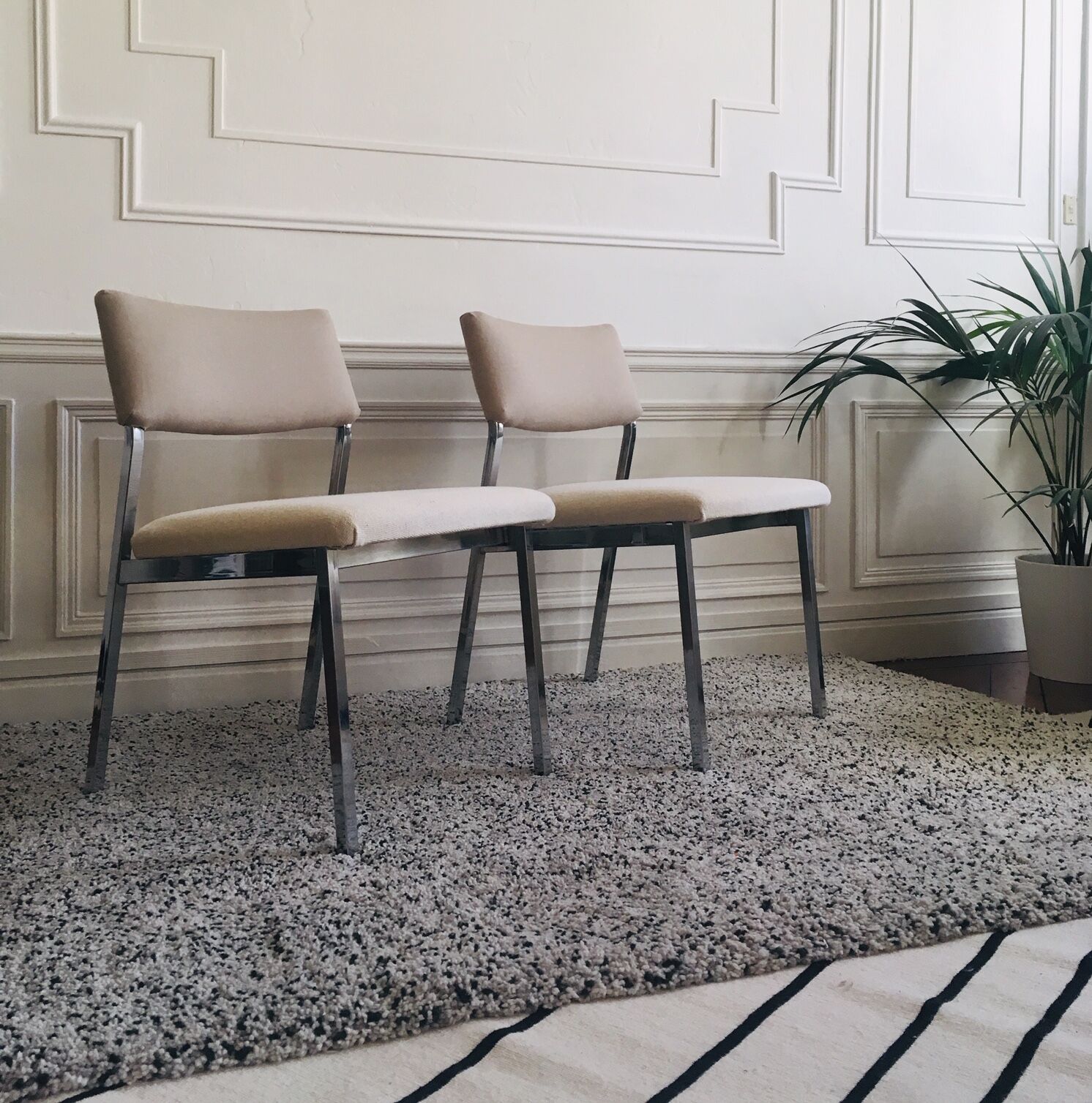 Pair of seats wide vintage