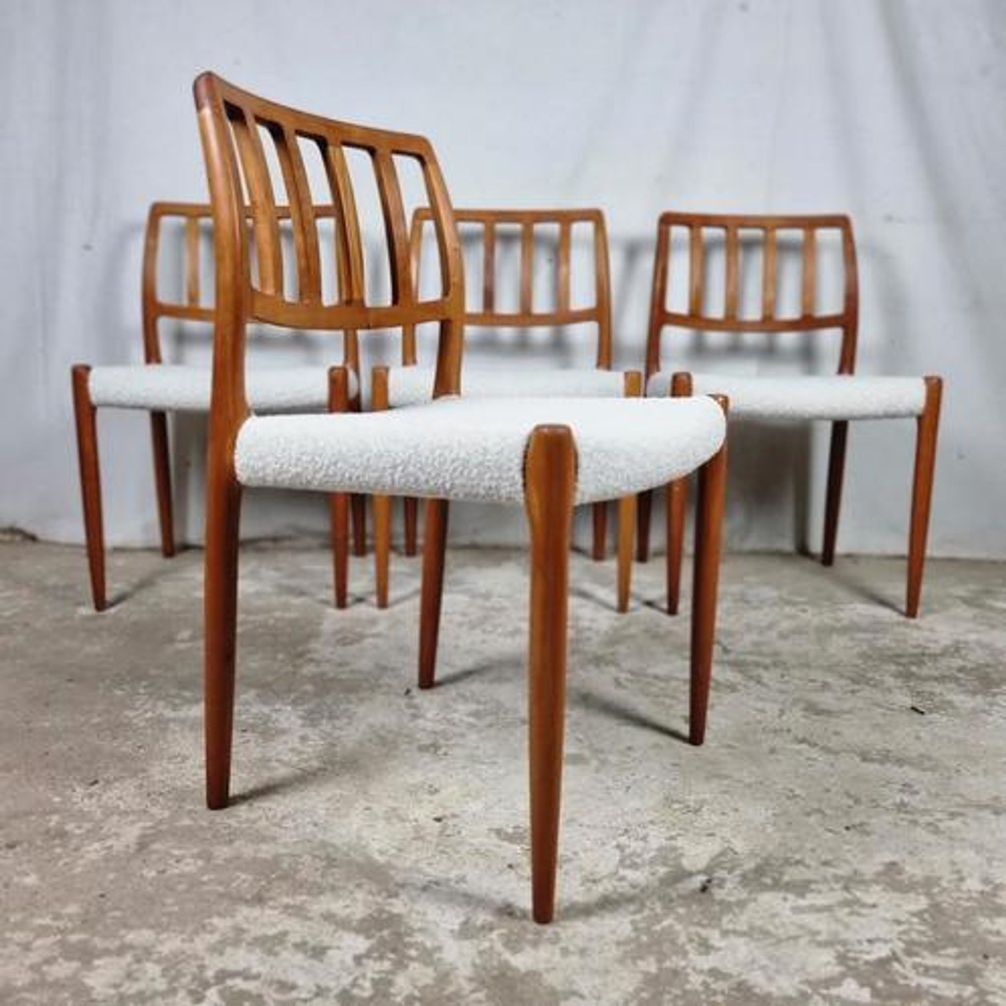Lot de 4 chaises vintage Niels Otto Møller modèle n°83 1970