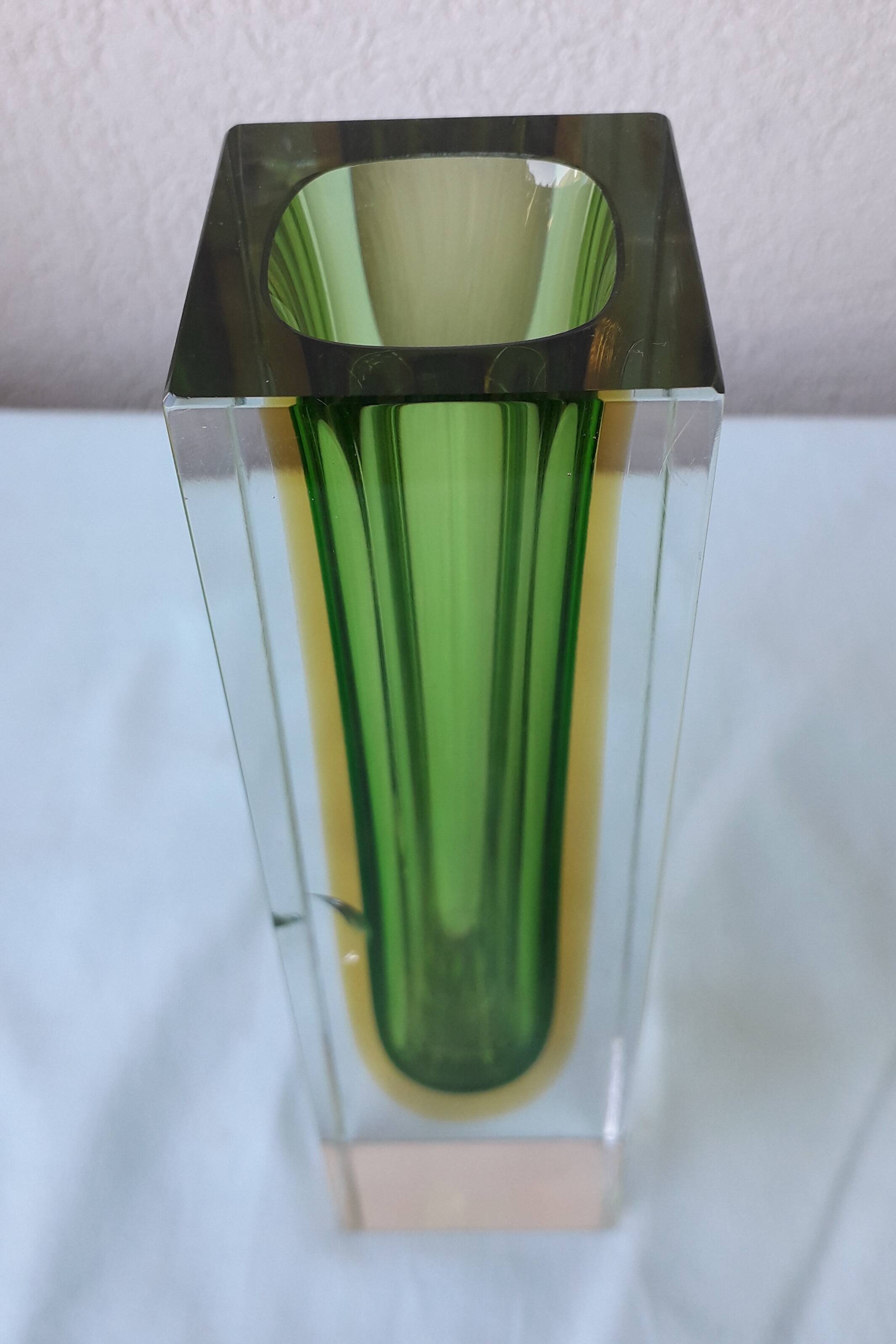 Murano glass Sommerso vase