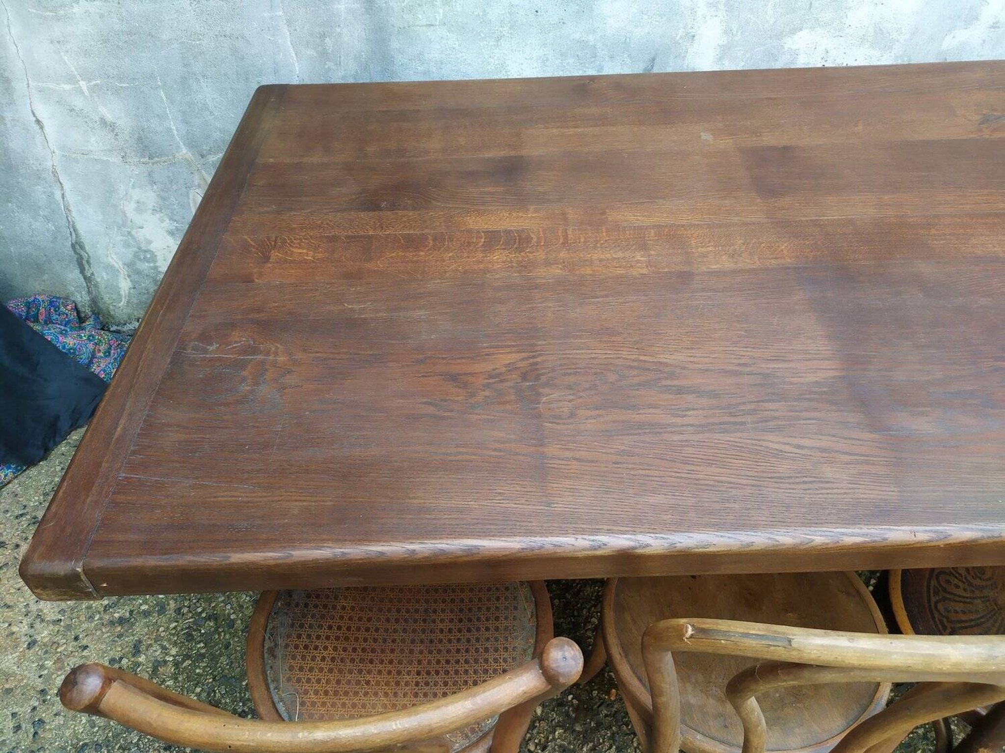 Table de conférence monastère chêne