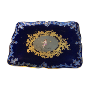 Plat chérubin en porcelaine de