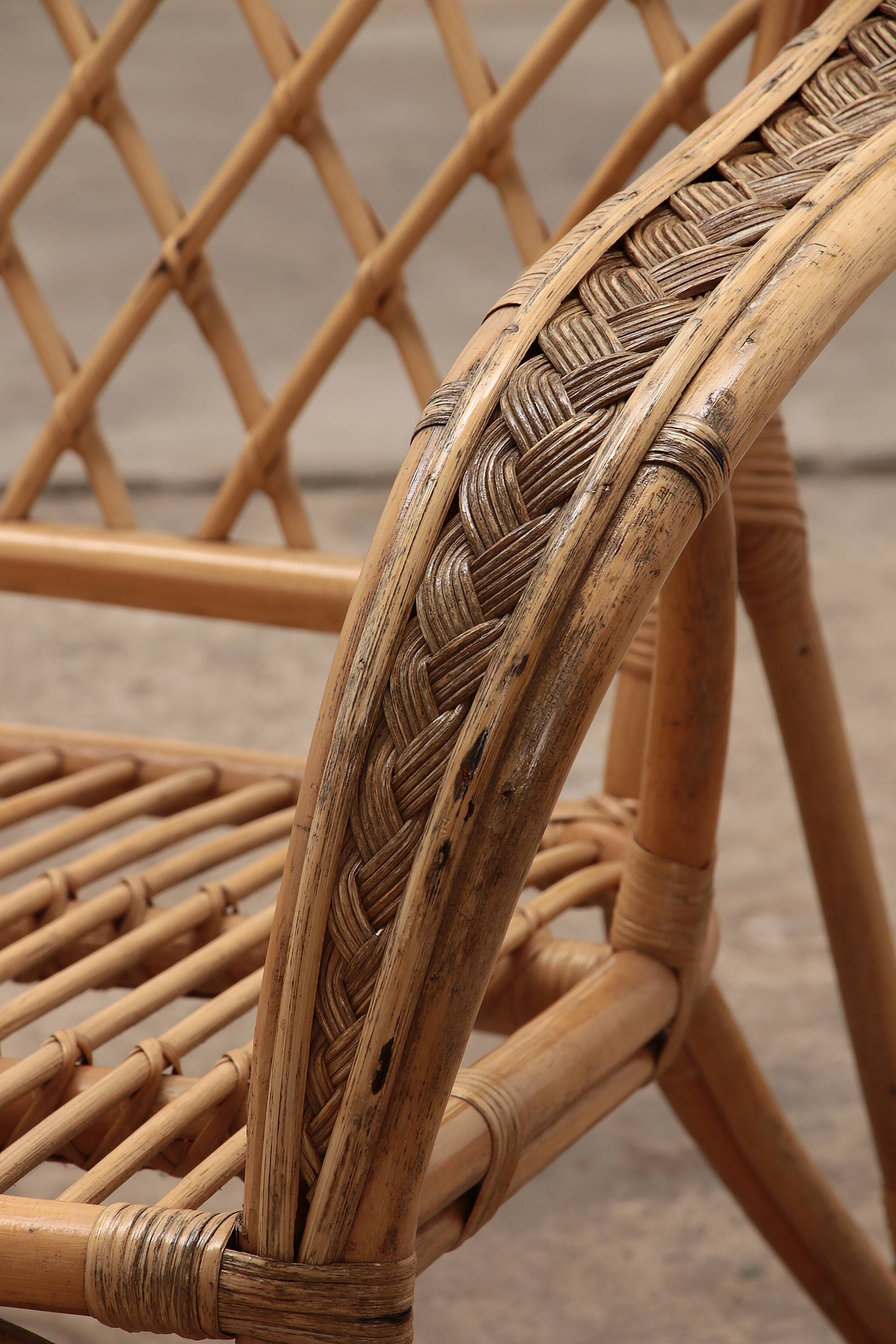 French Bohemian sofa made of bamboo from the 1960s.