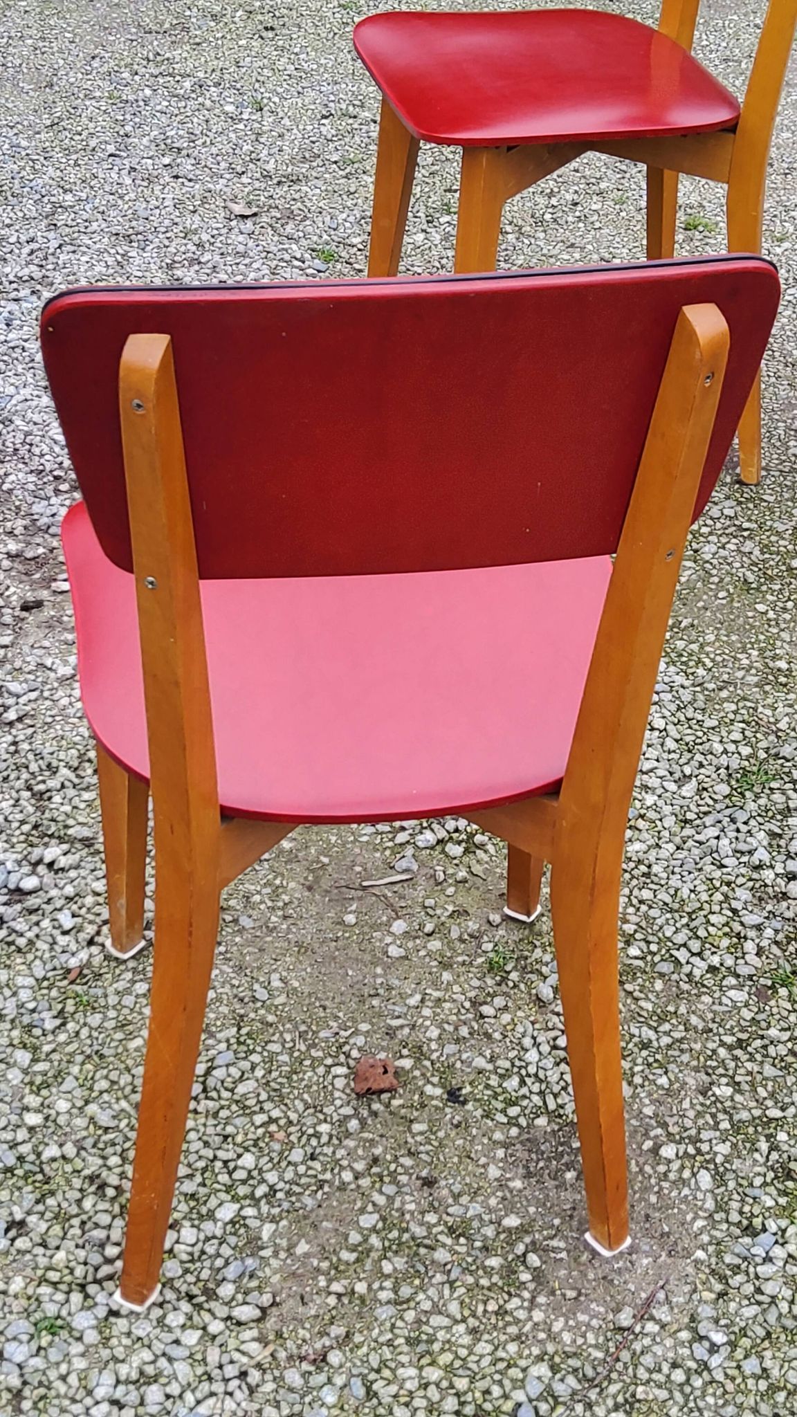 Set of 4 vintage chairs from the 50s in blond beech and red leatherette