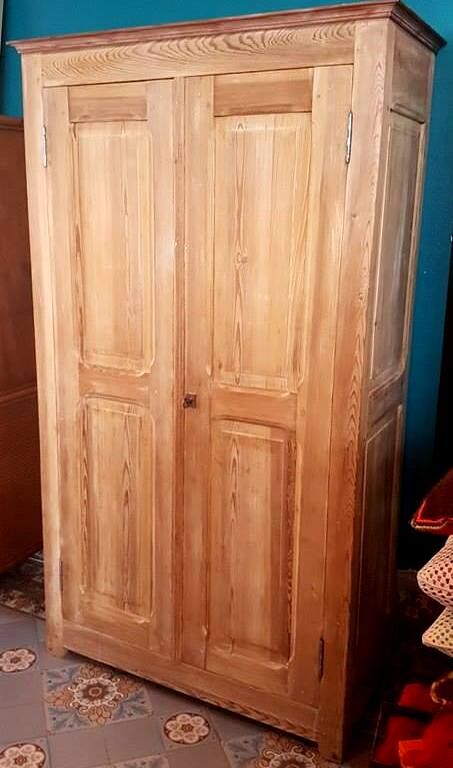 Ancienne Armoire Parisienne