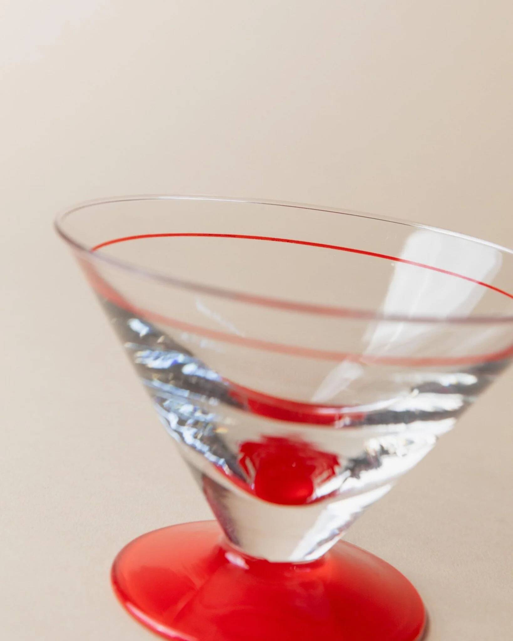 Vintage set of 6 red drinking glasses - Postmodern Memphis style ice cream cups - Italy 1980s