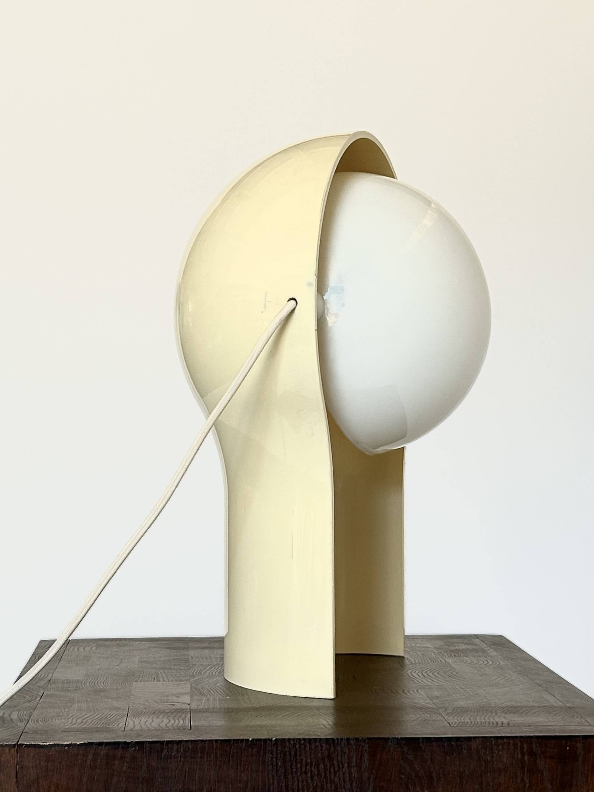 Table lamp Telegono by Vico Magistretti for Artemide