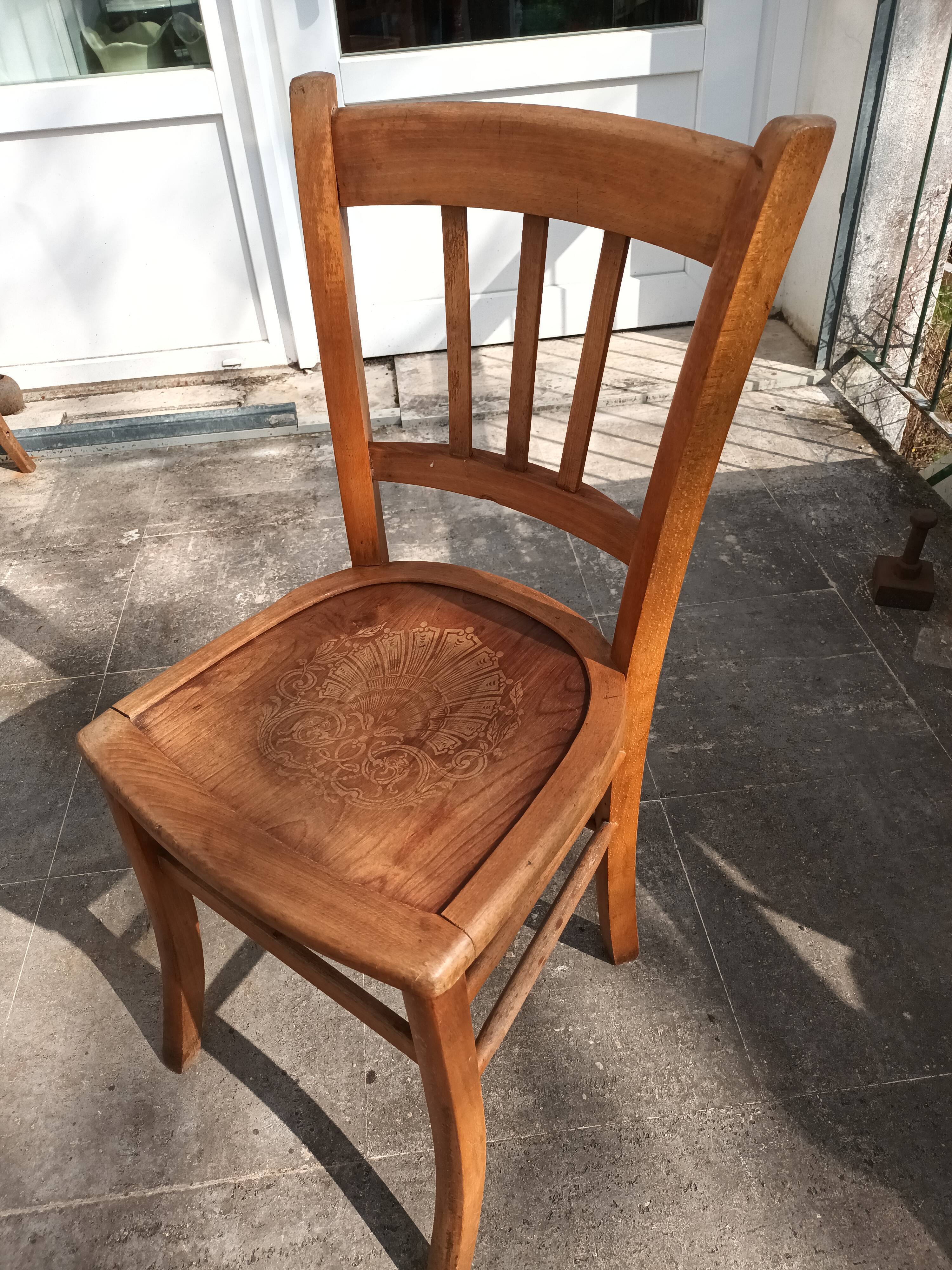 bistro chair
