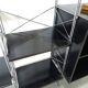 Deens design Denka modulaire kast met chromen houders en planken