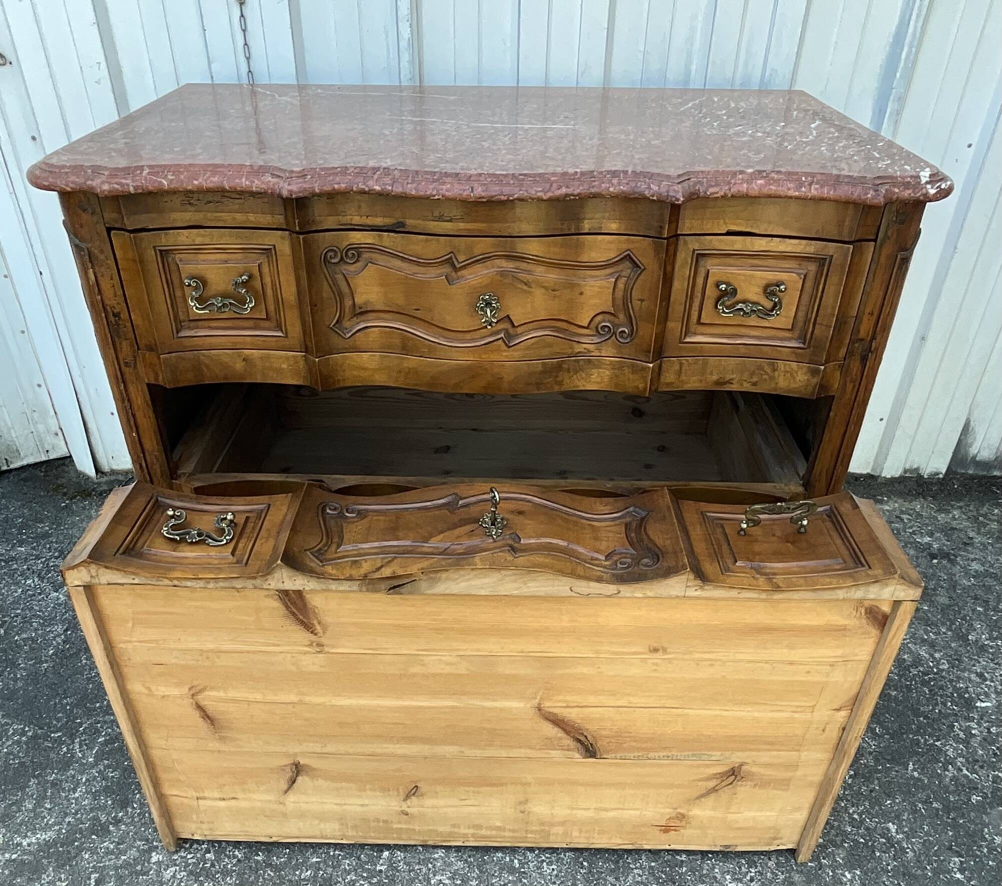 Louis XV Style Walnut Eel Chest of Drawers, Early 19th Century