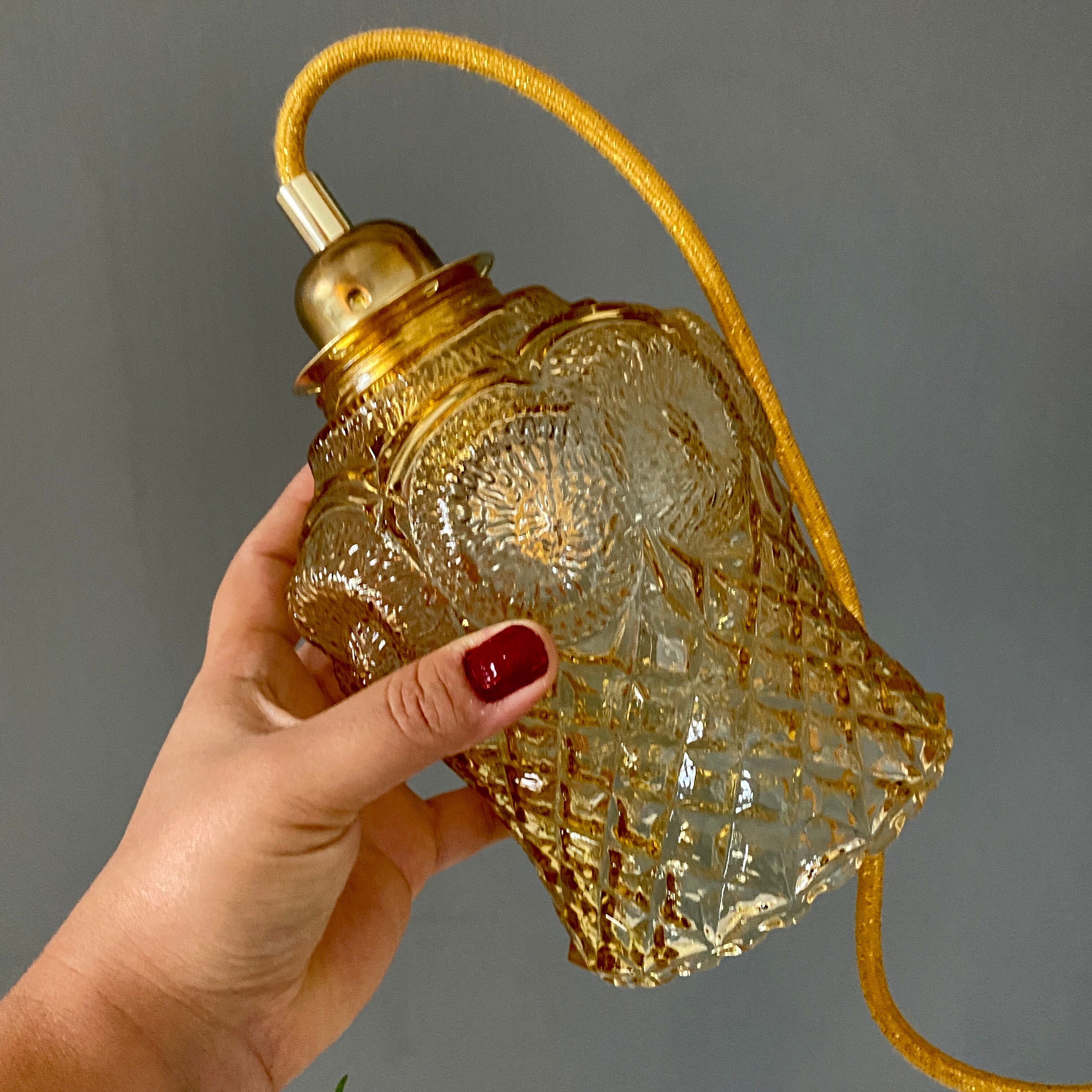 Vintage amber glass tulip ride