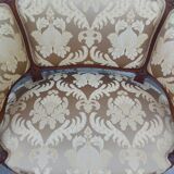 Louis XV shepherdess armchair in carved walnut