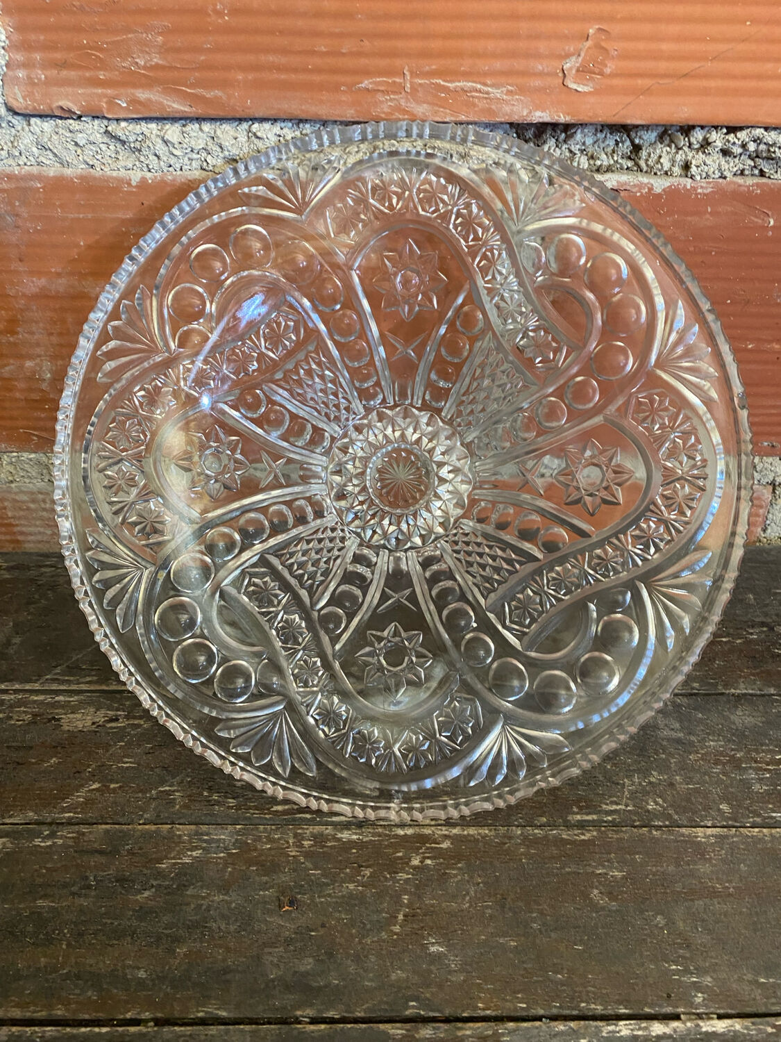 Vintage Cut Glass Fruit Bowl with Chiseled Decoration #D660