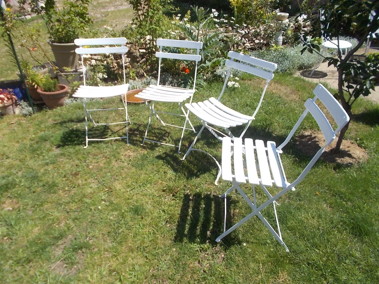Set of 4 vintage garden chairs
