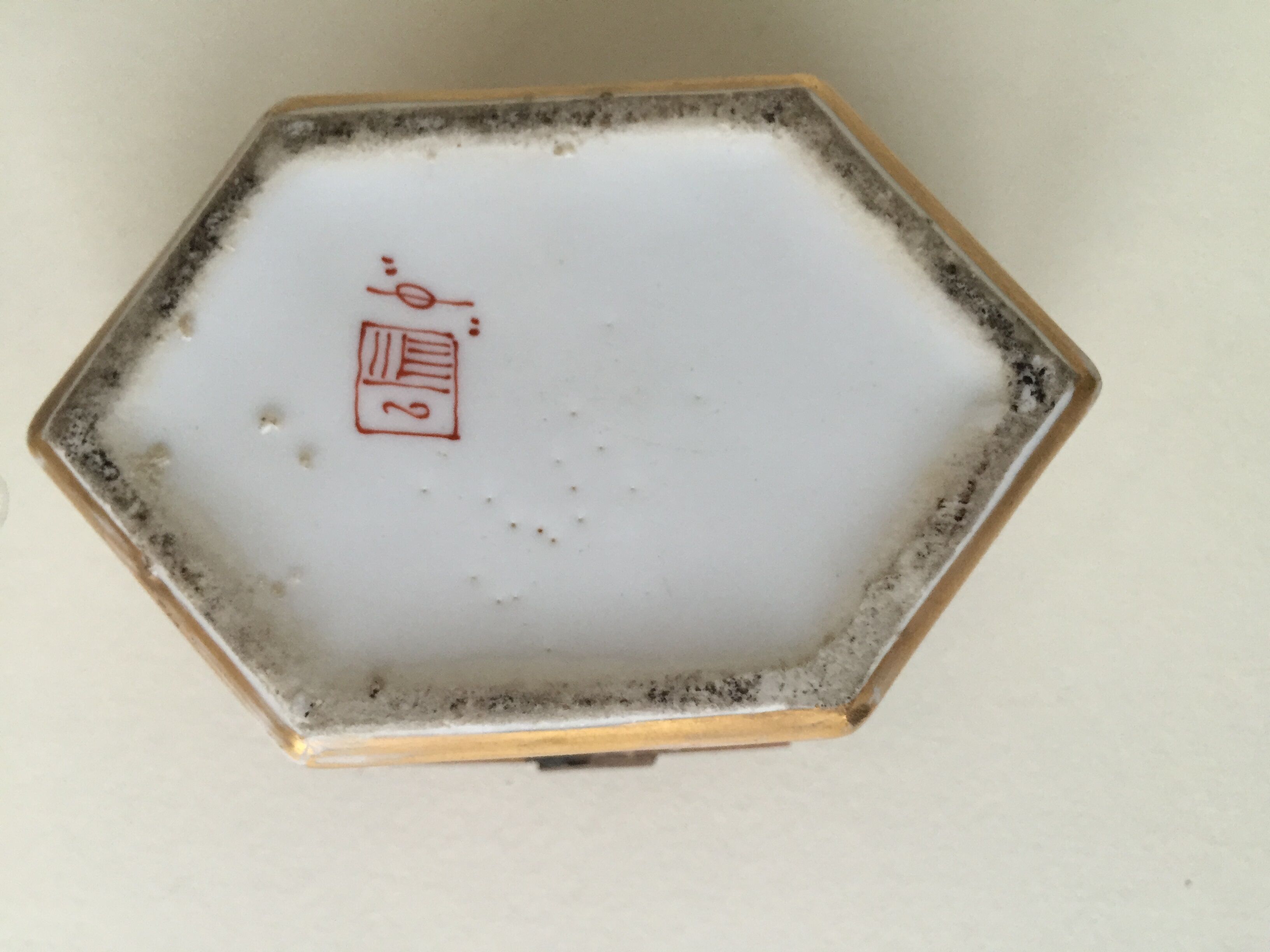 Porcelain jewelry box