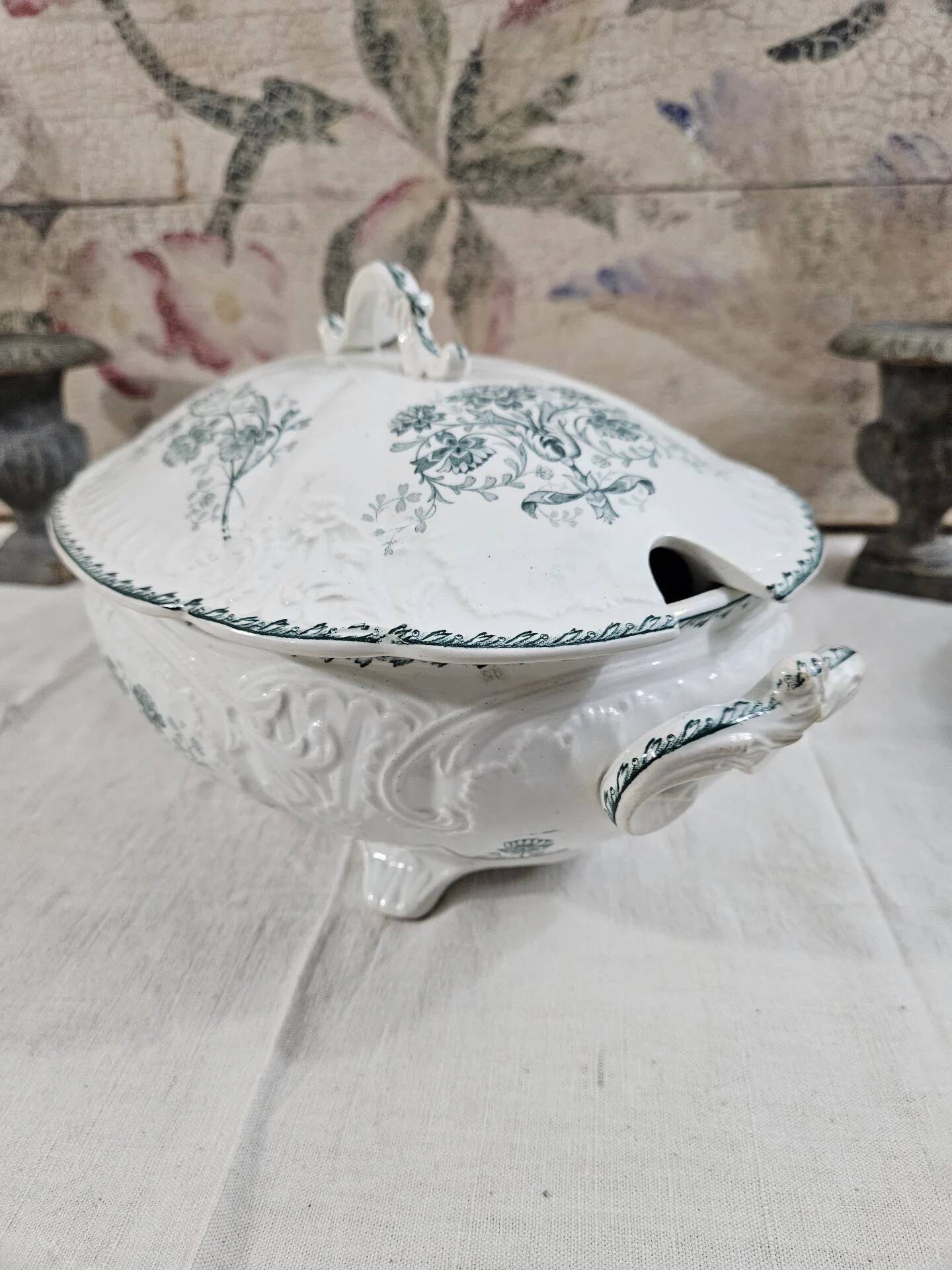 Soupière en terre de fer Richelieu