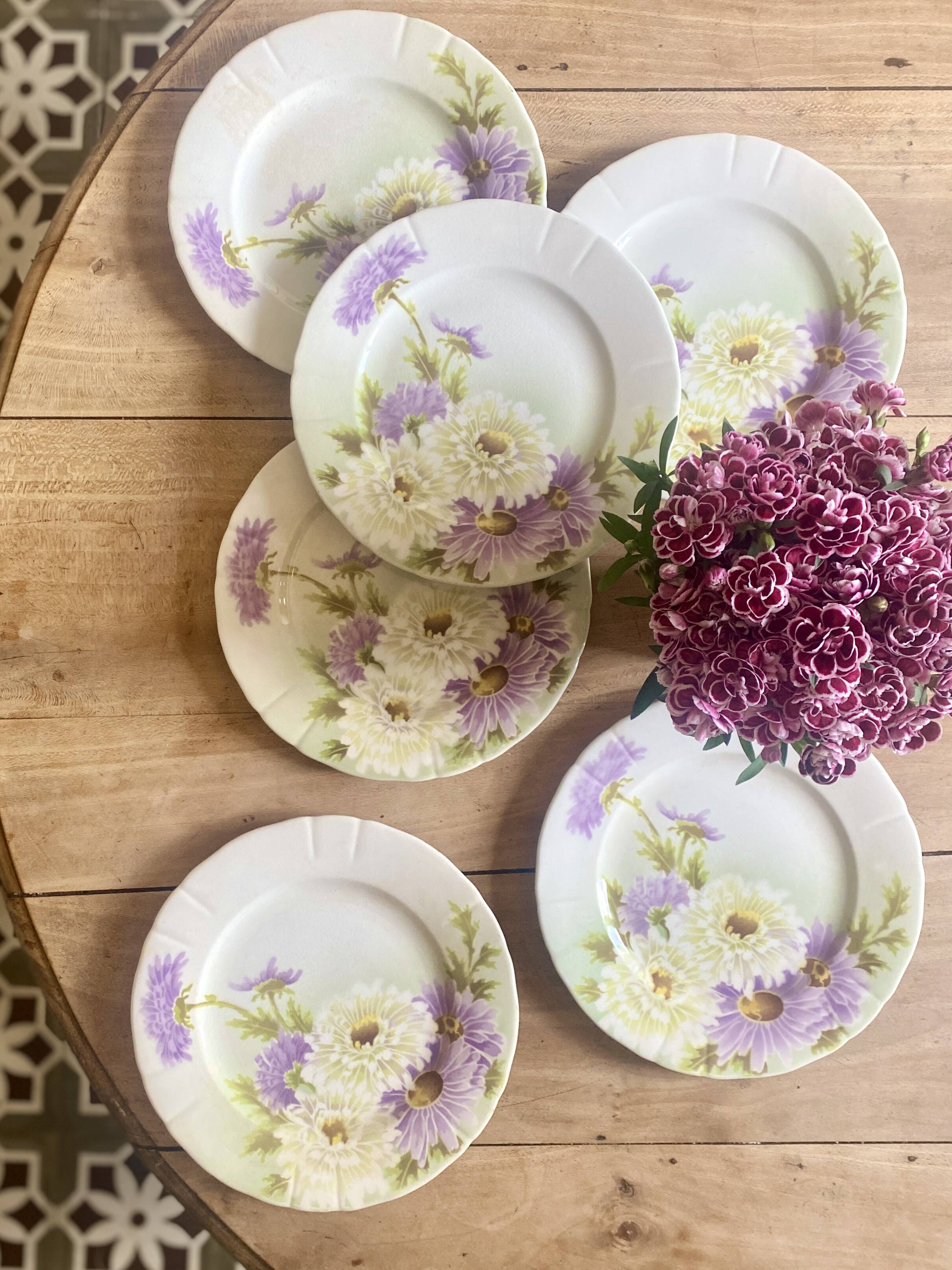 Set of 6 old flat plates - Reine Marguerite de KG Lunéville -