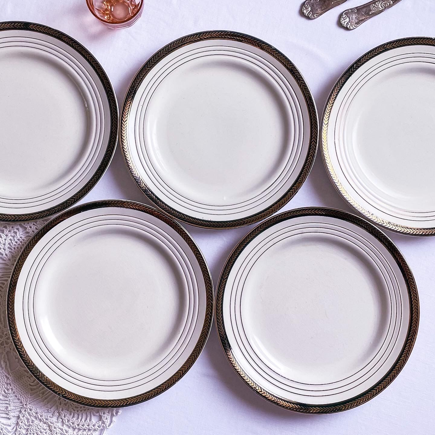 5 flat plates St-Amand