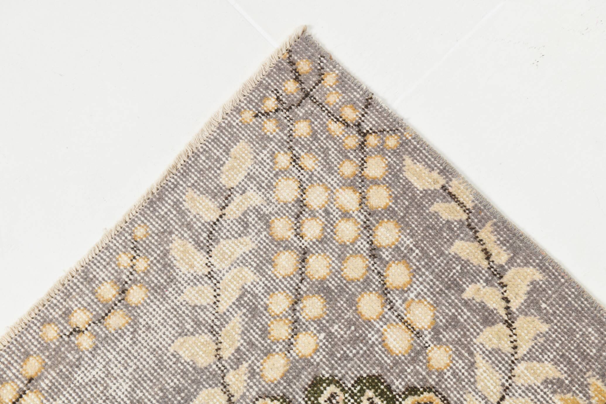 6x10 Classic & Bordered Beige Turkish Vintage Rug, 193x306Cm SK 5705