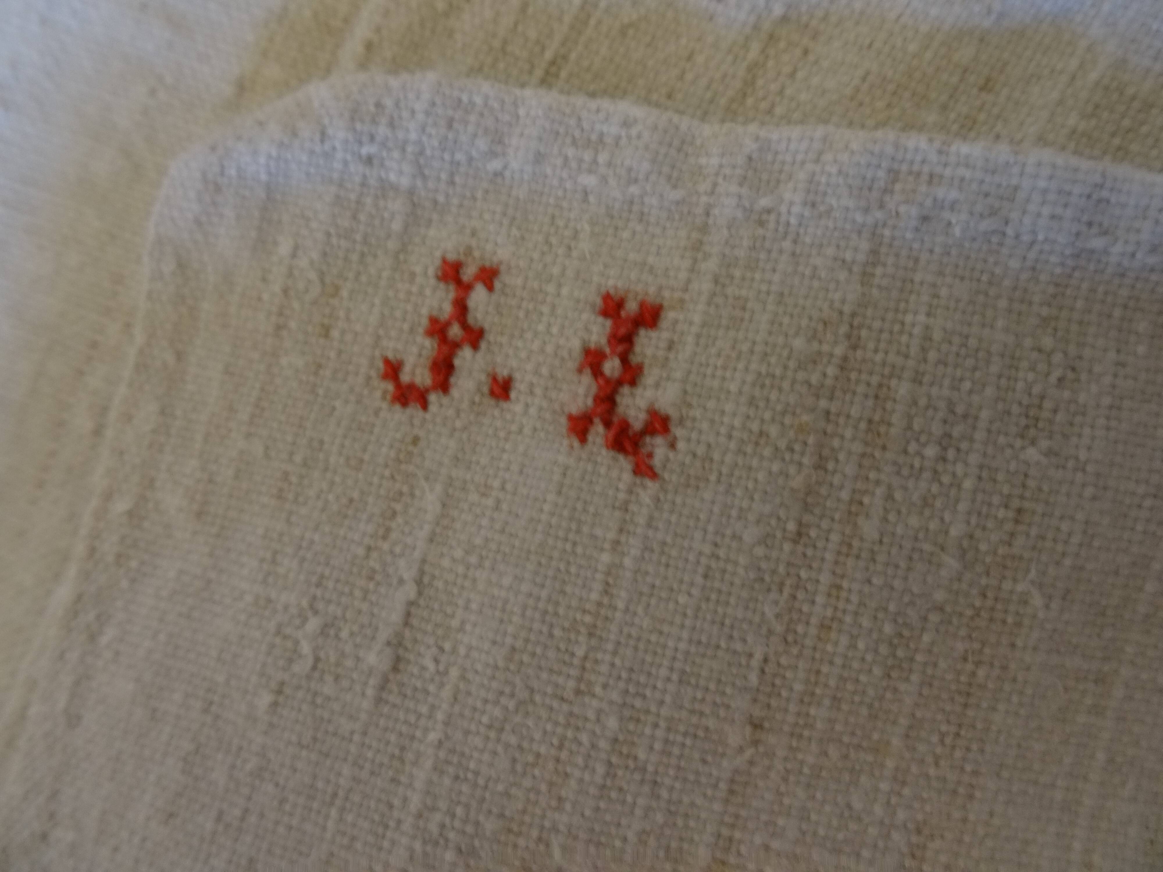 Rustic tablecloth square in hemp.