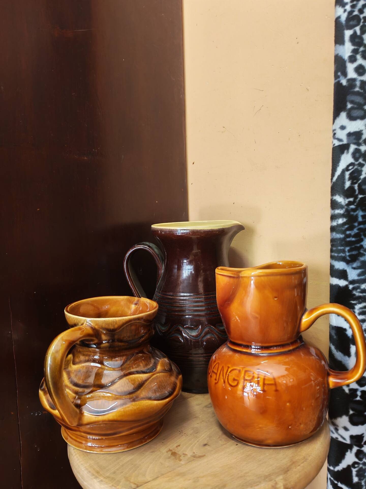 Trio de pichets en céramique émaillée vintage