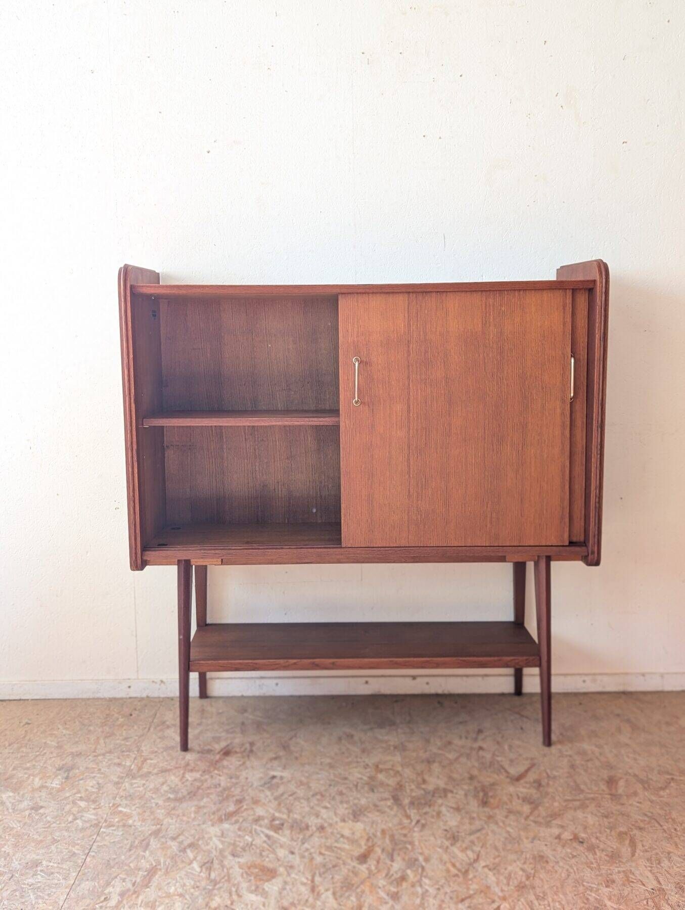 Oak furniture SAM from the 1950s.