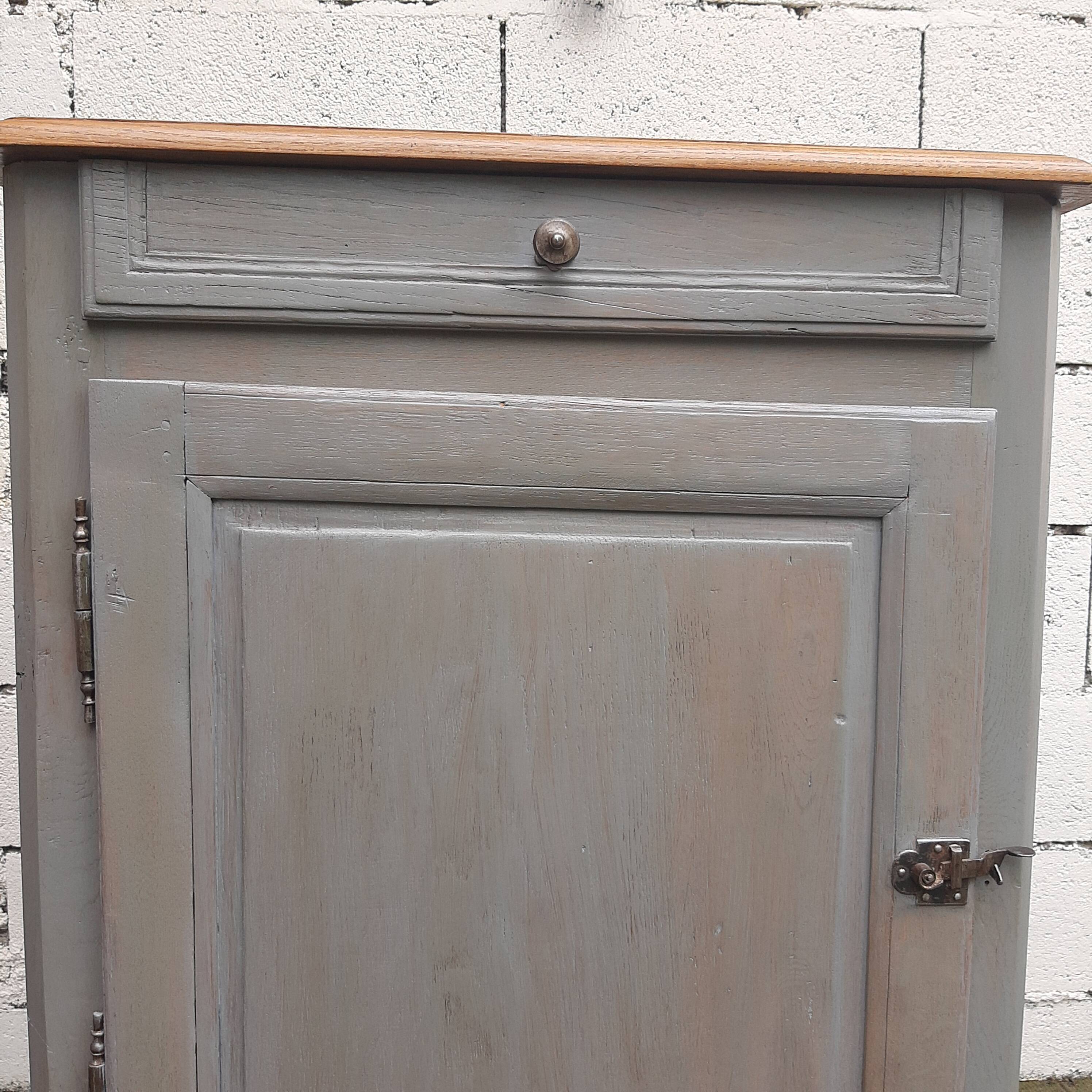 1-door sideboard in gray patinated wood