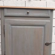 1-door sideboard in gray patinated wood