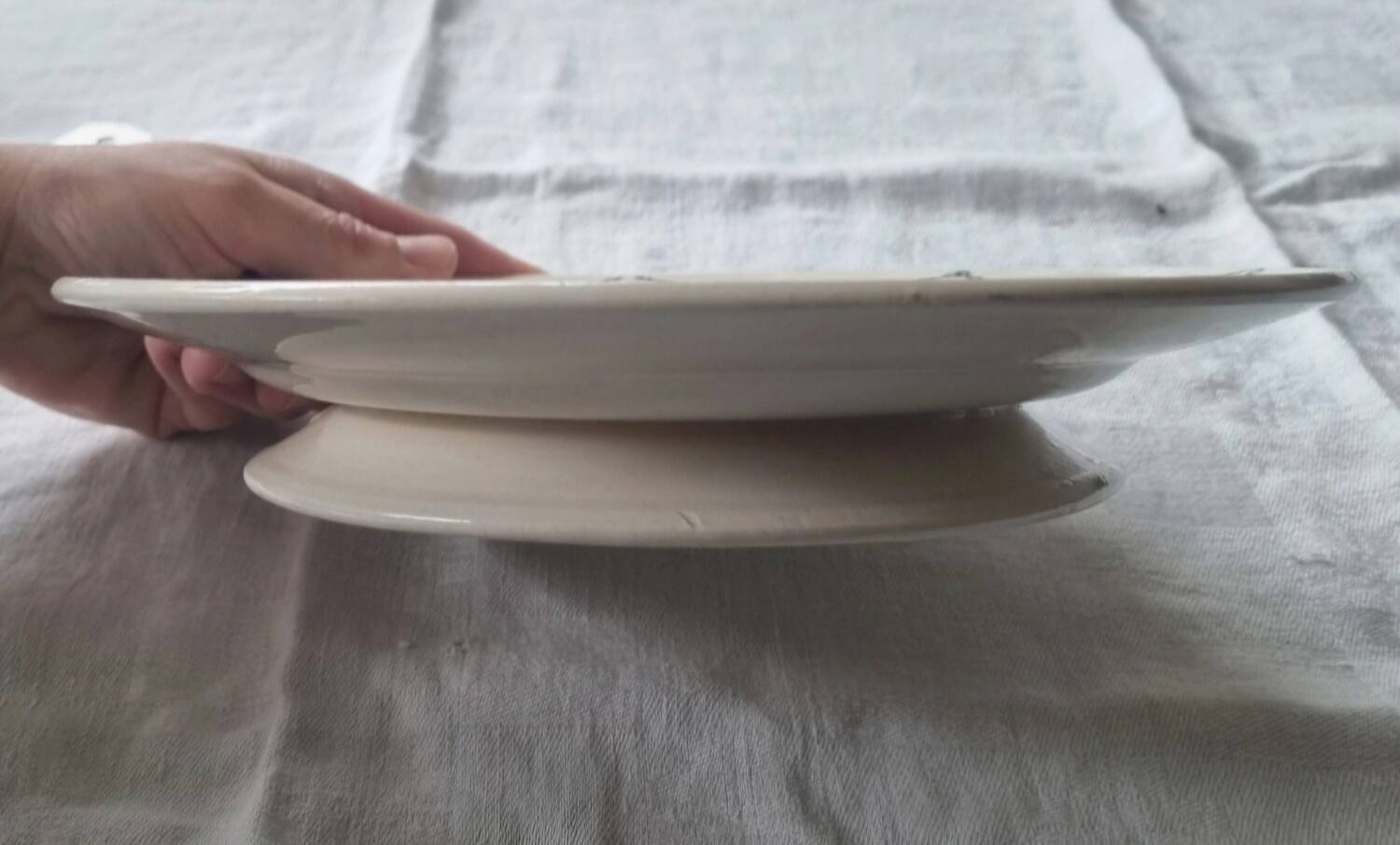 Iron Earth Footed Dish – Somain Earthenware Factory