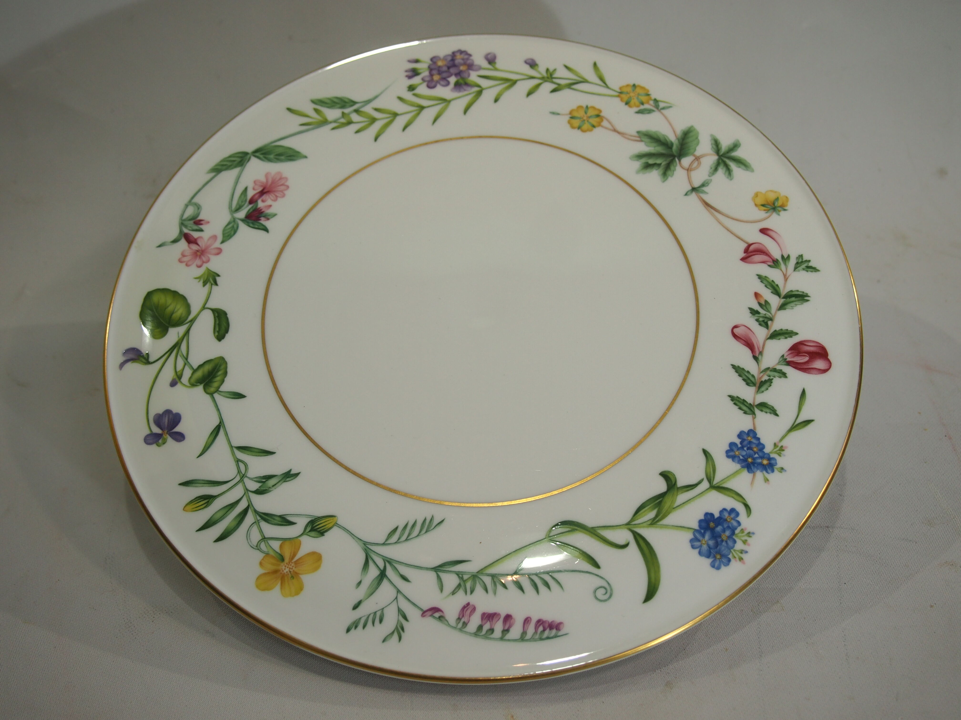 Cake dish Arcadia Royal Worcester fine bone porcelain