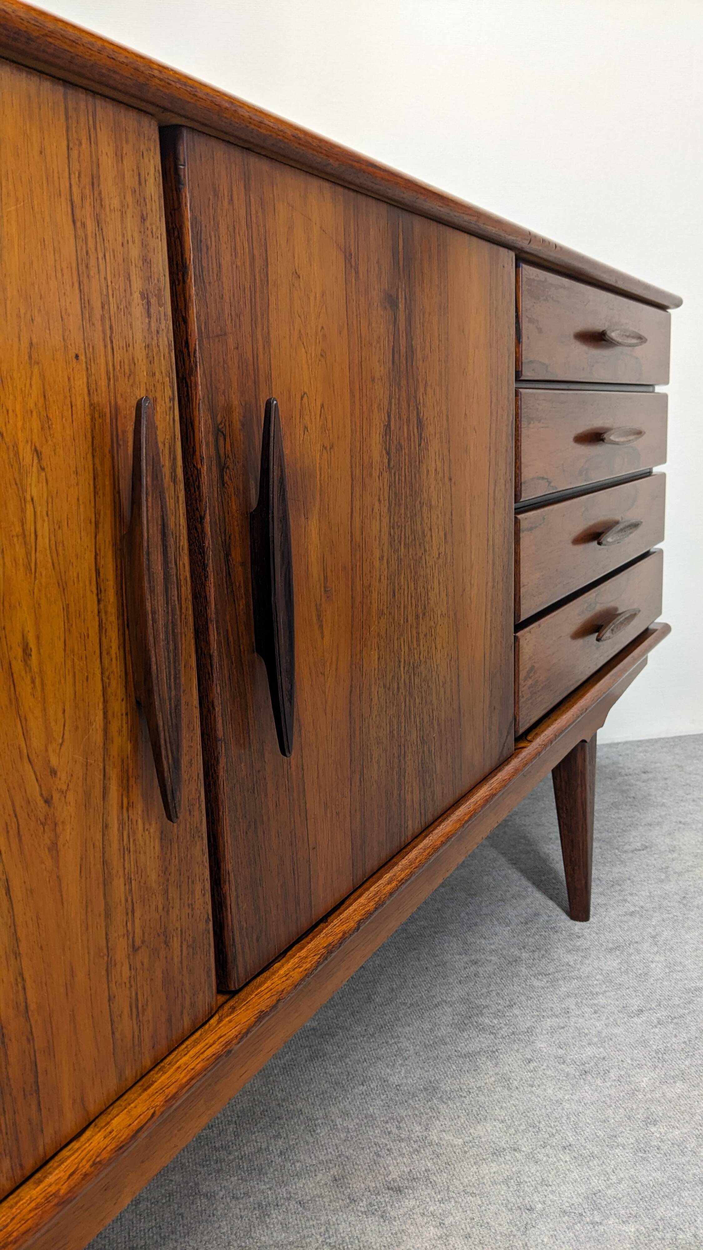 Scandinavian sideboard in Rio rosewood, 1950s-1960s