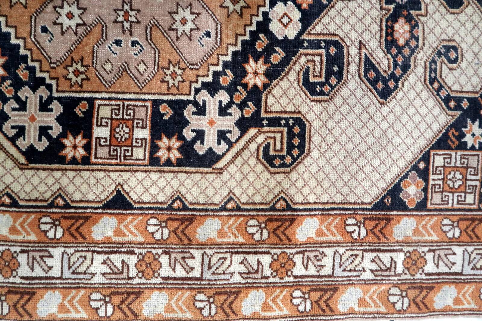 Handmade vintage Turkish Sivas rug 3.8' x 6.3' (118cm x 194cm) 1950s