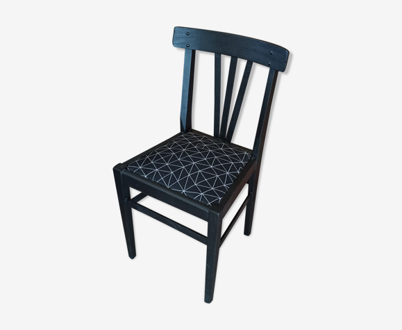 Chaise noire bistro géométrique