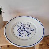 Large flat presentation plate Oeillet by K&G Luneville