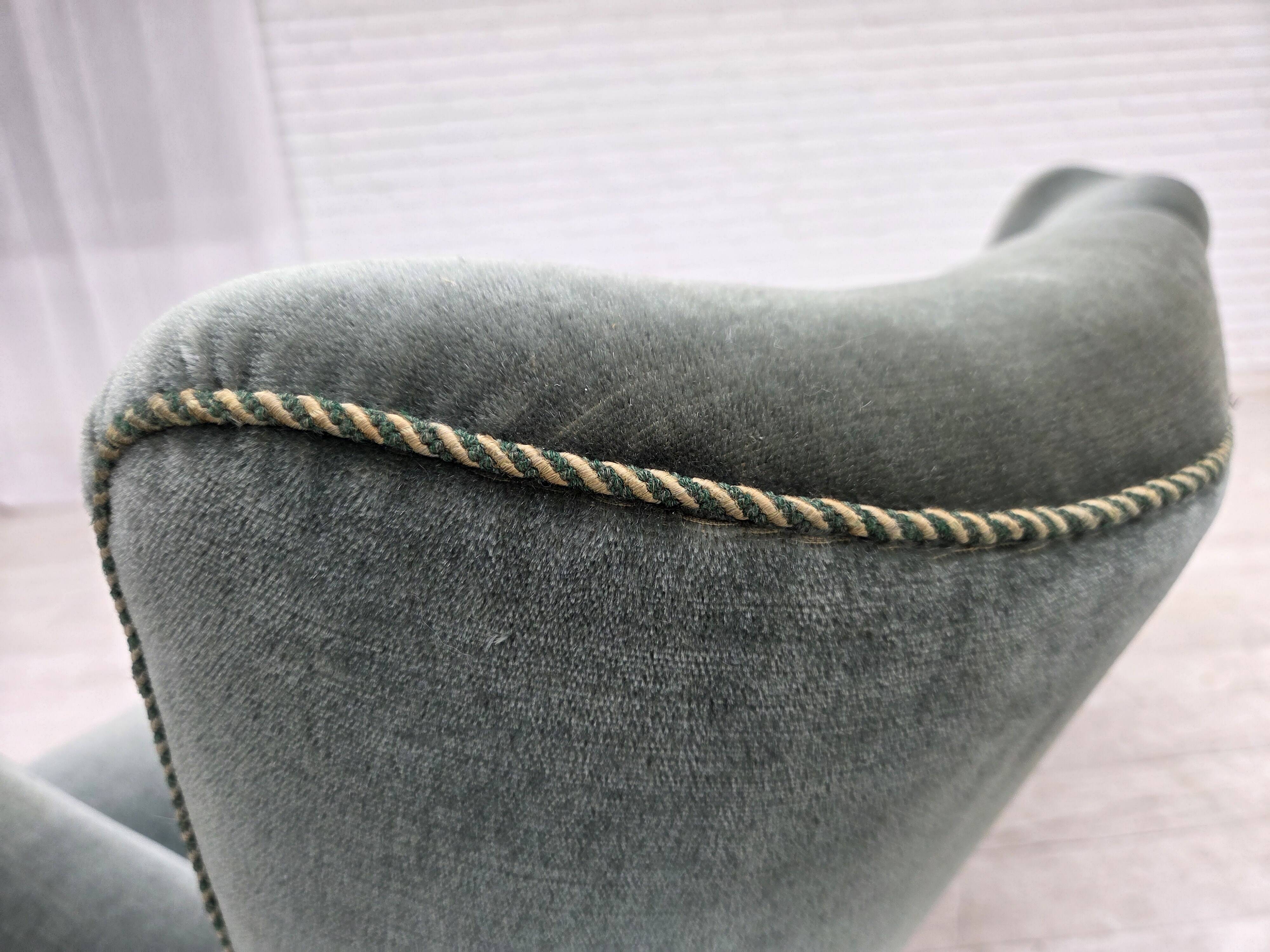1960s, 3-seater Danish sofa, green furniture velour.