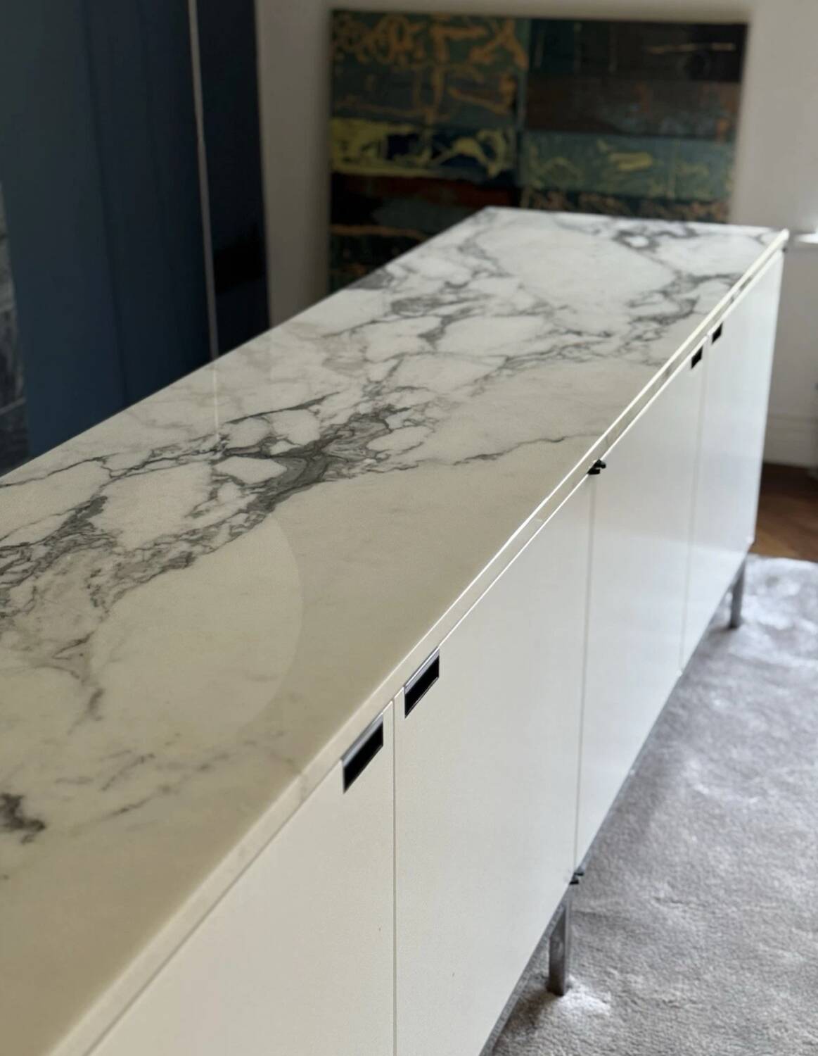 Florence Knoll “Credenza 4” sideboard – Arabescato marble